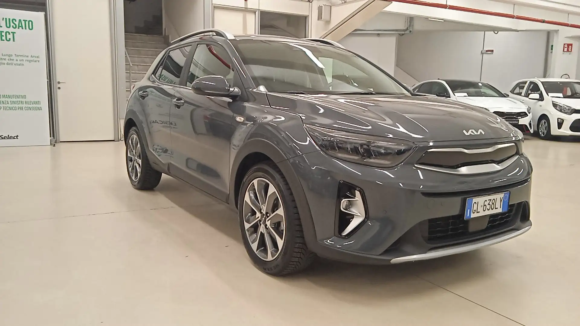 Kia Stonic 1.0 T-GDi MHEV Style Grijs - 1