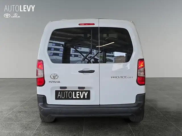 Toyota Proace City view 5