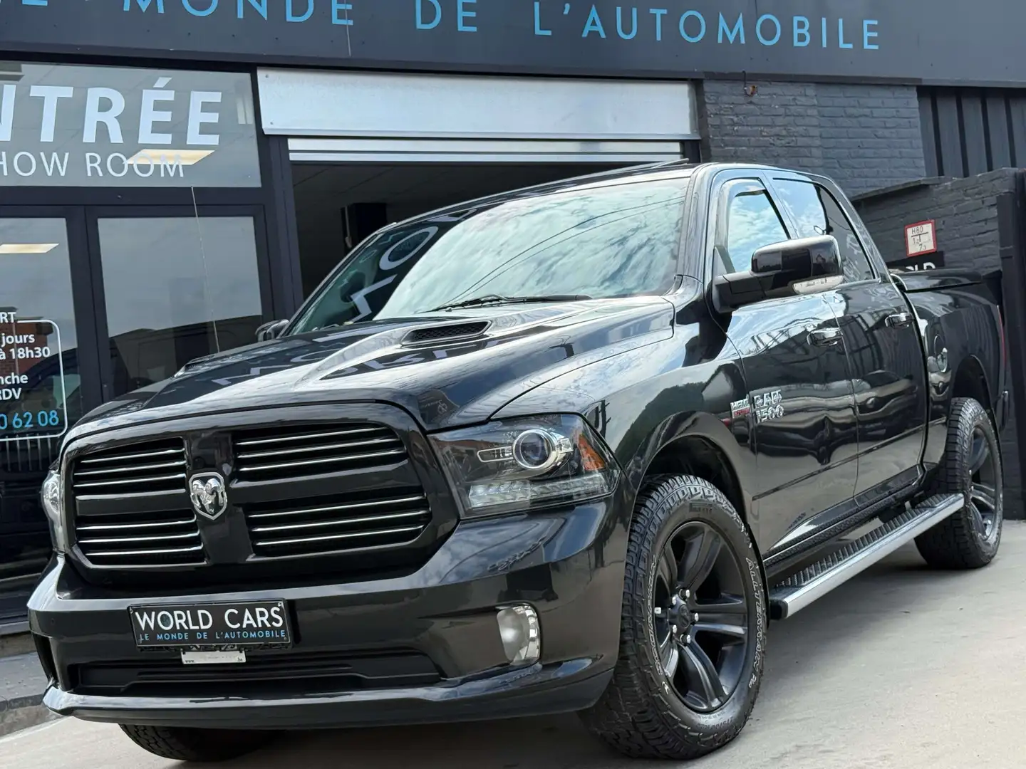 Dodge RAM 5.7i LPG SPORT - TOIT OUV. - NAVI - CAMERA - BLACK Noir - 1