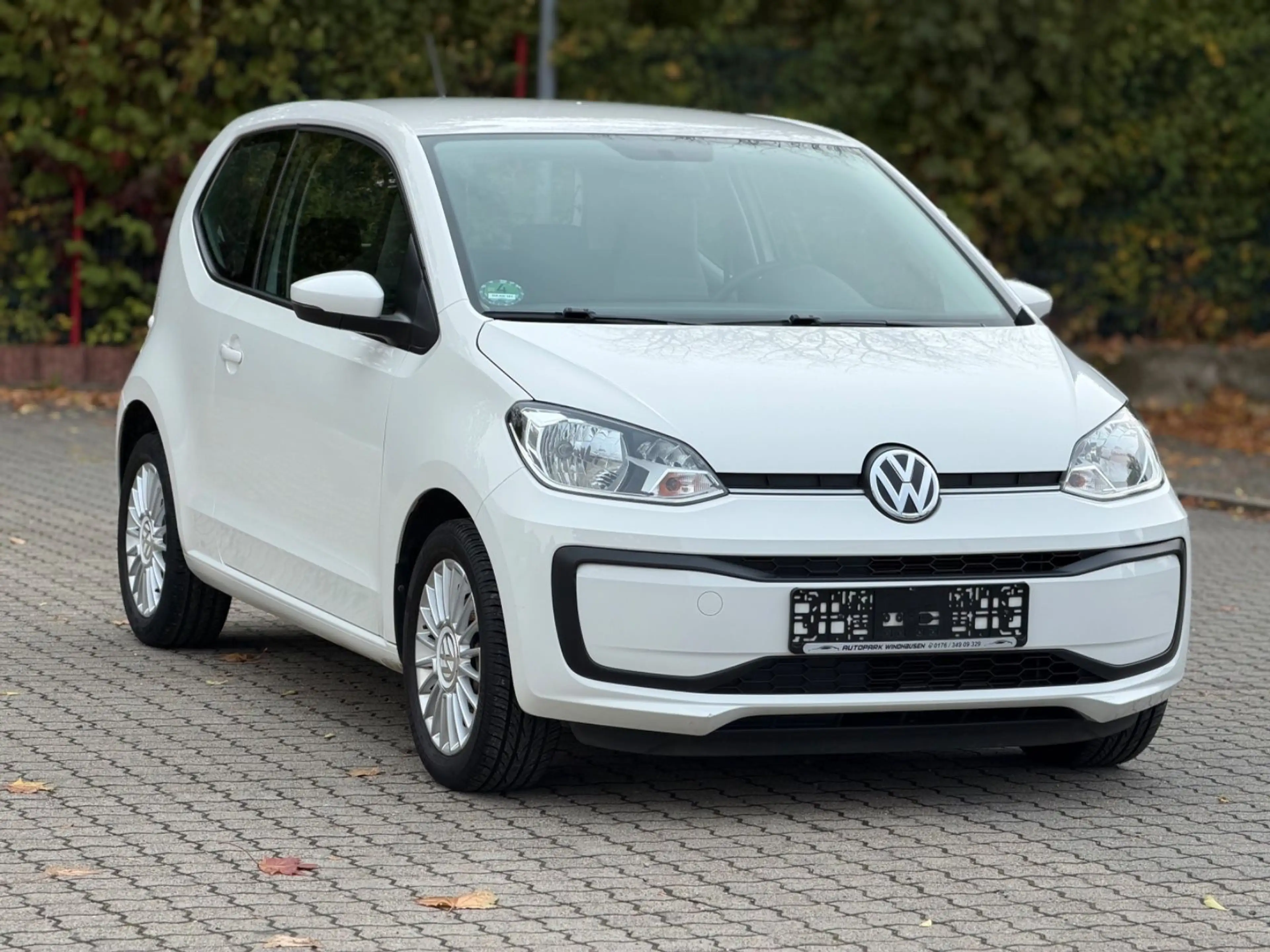 Volkswagen up! 1.0 UP! *1 HAND *27 TKM *TÜV NEU *KLIMA — photo 8