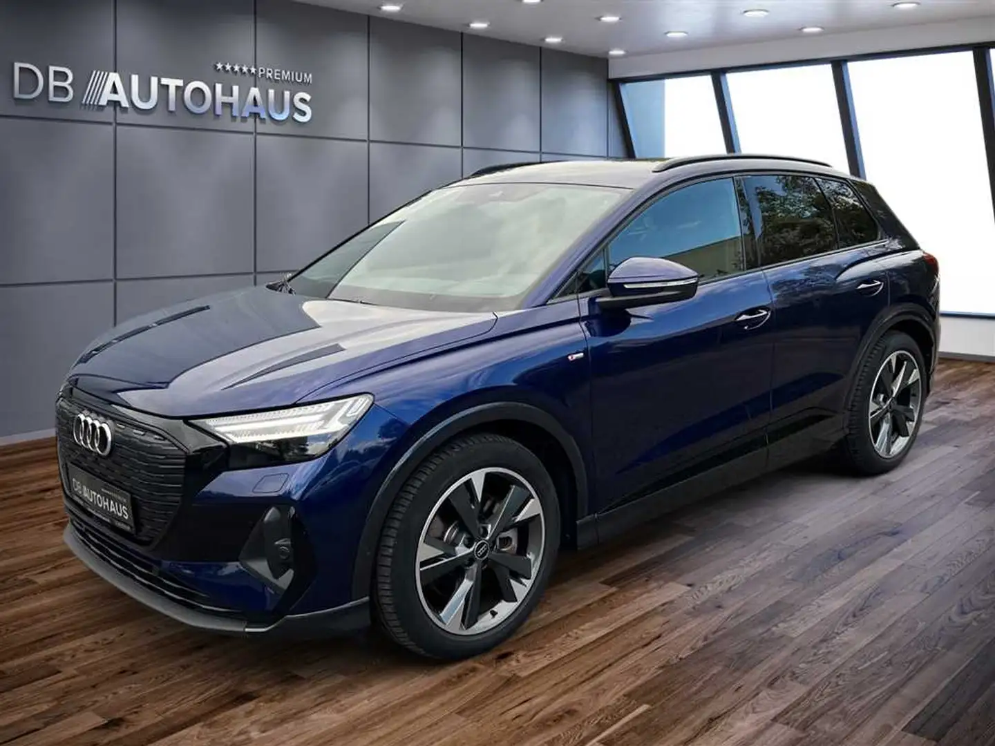 Audi Q4 e-tron 45 quattro Blau - 1