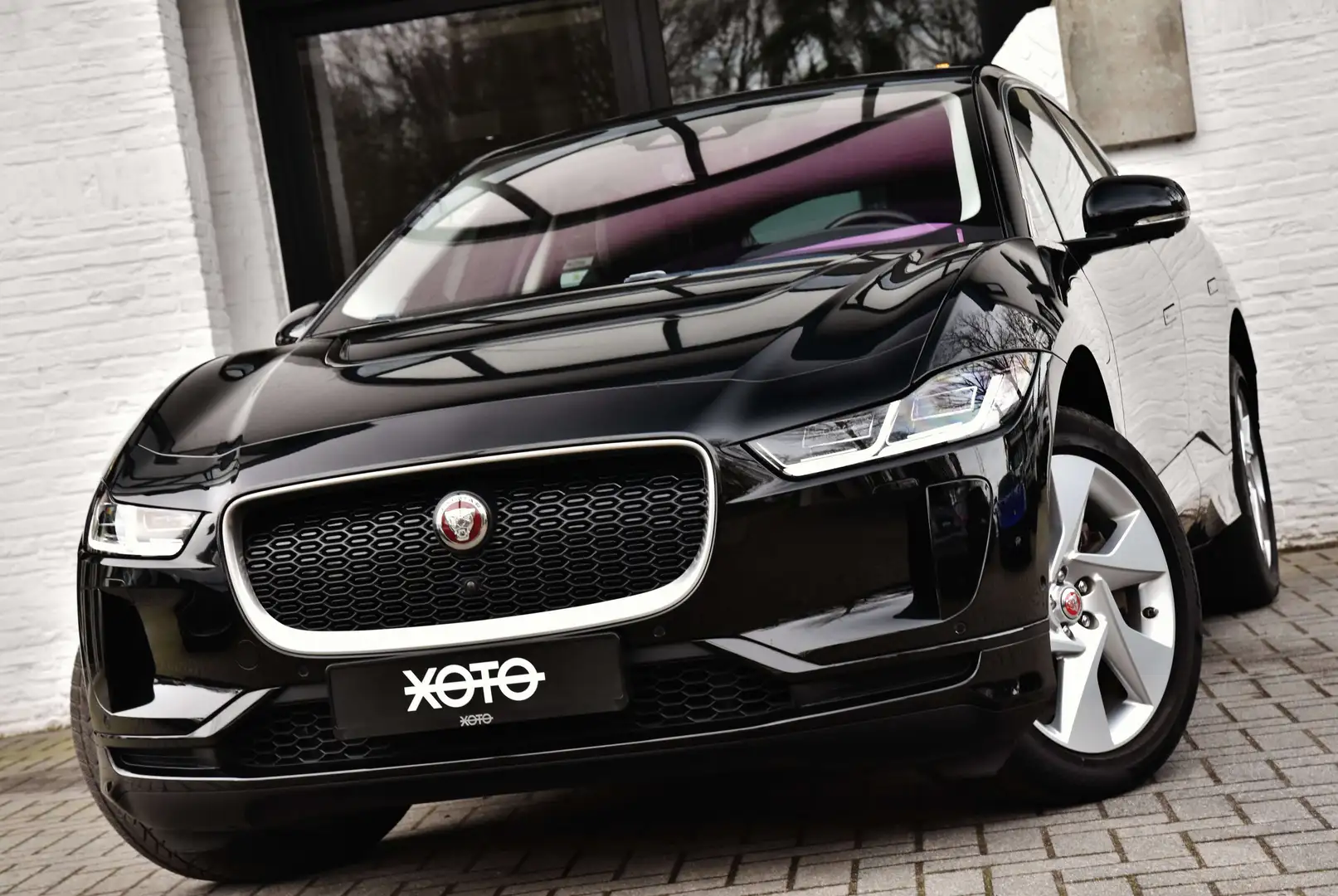 Jaguar I-Pace 90 kWh EV400 AWD SE ***VAT REFUNDABLE*** Noir - 1