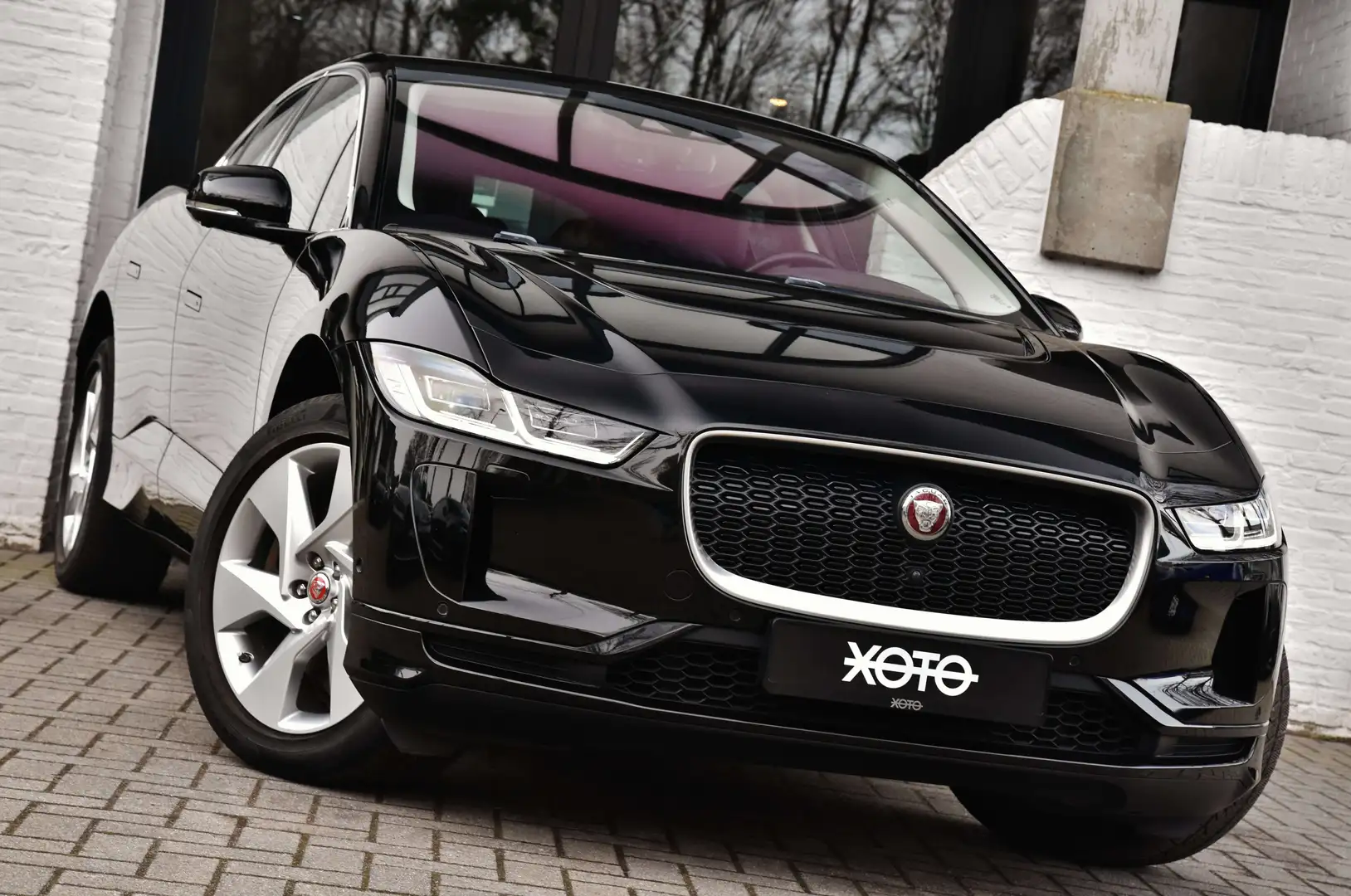 Jaguar I-Pace 90 kWh EV400 AWD SE ***VAT REFUNDABLE*** Noir - 2
