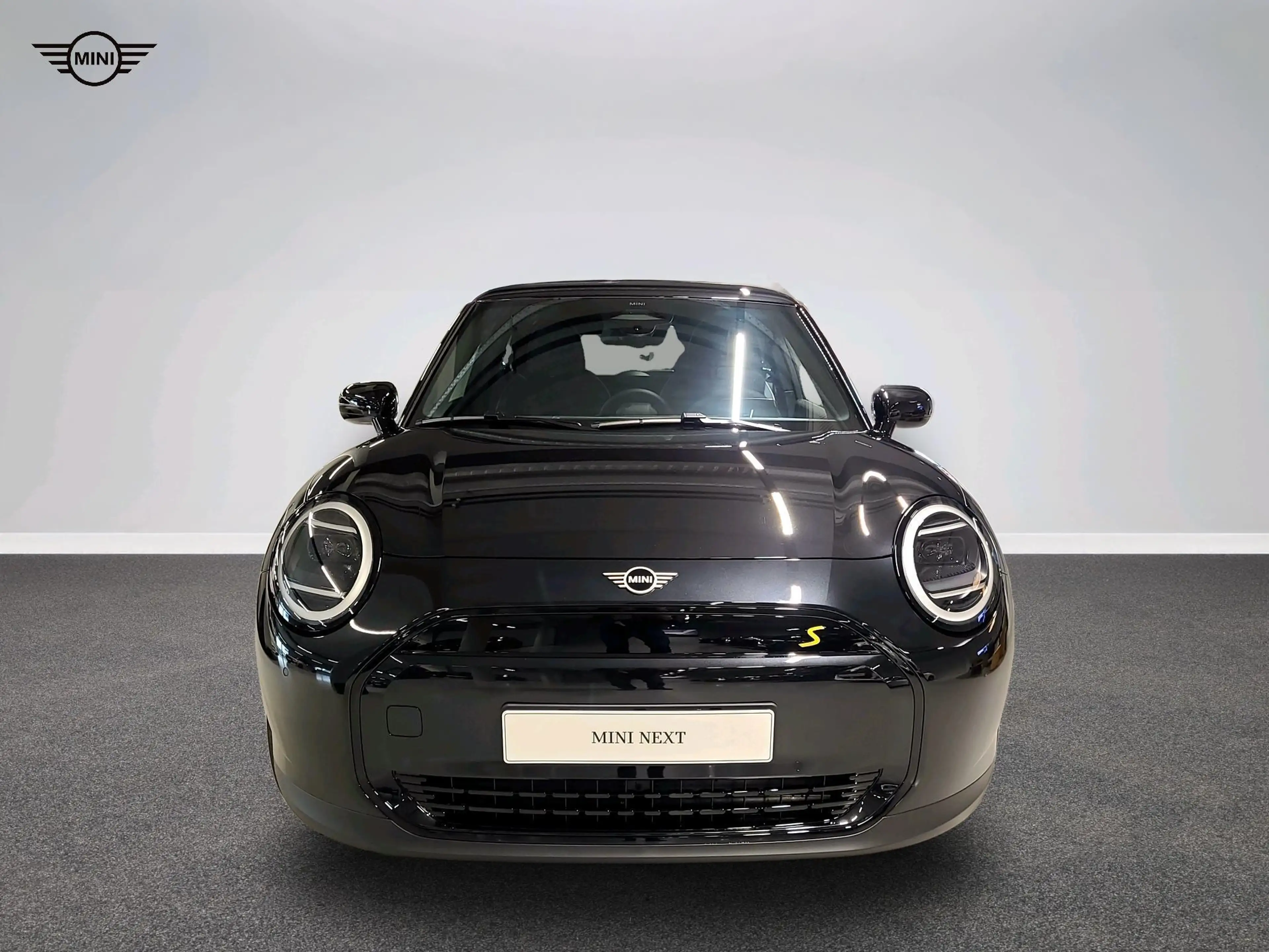 MINI Cooper SE Classic Trim — photo 13