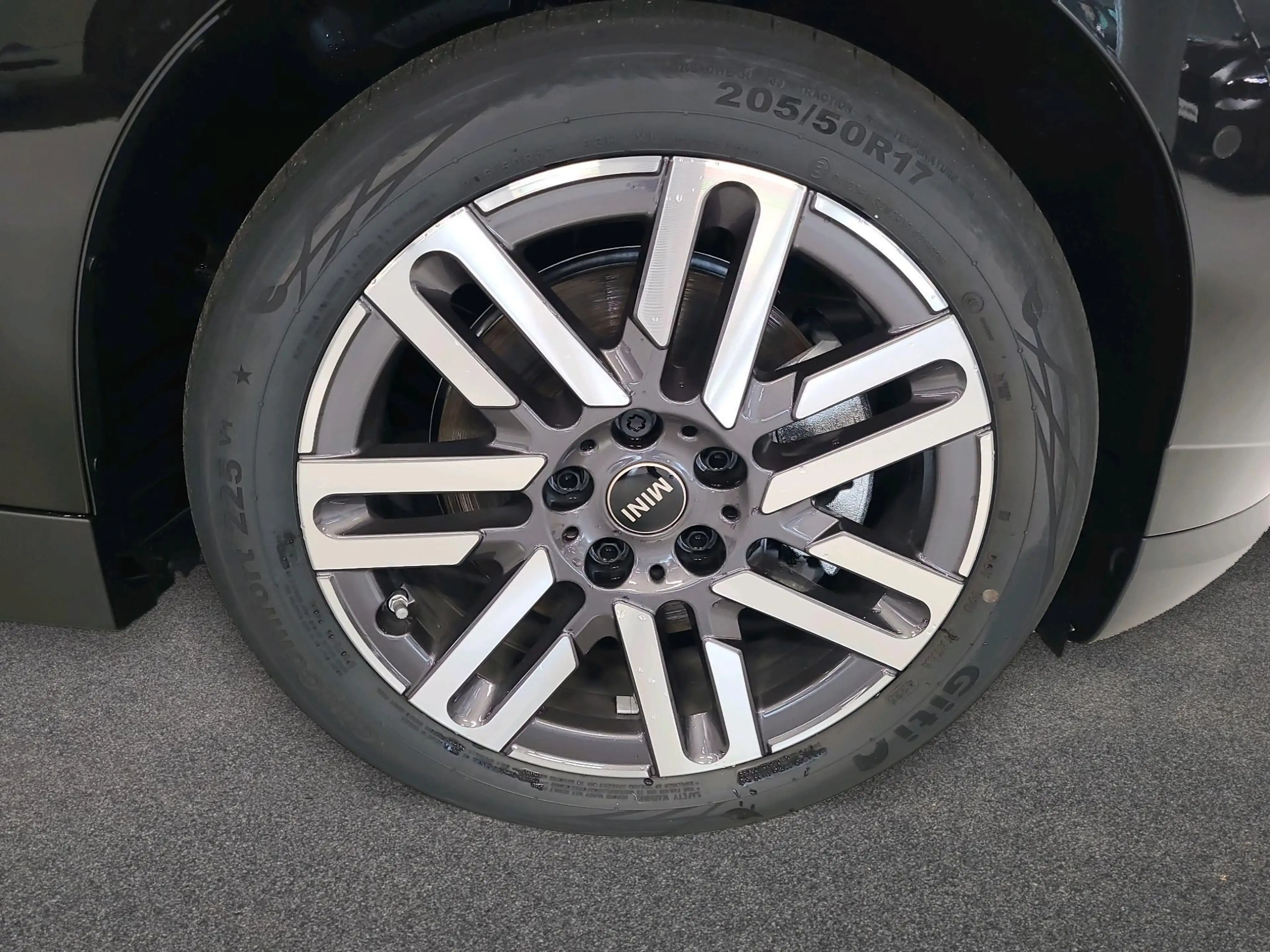 MINI Cooper SE Classic Trim — photo 7
