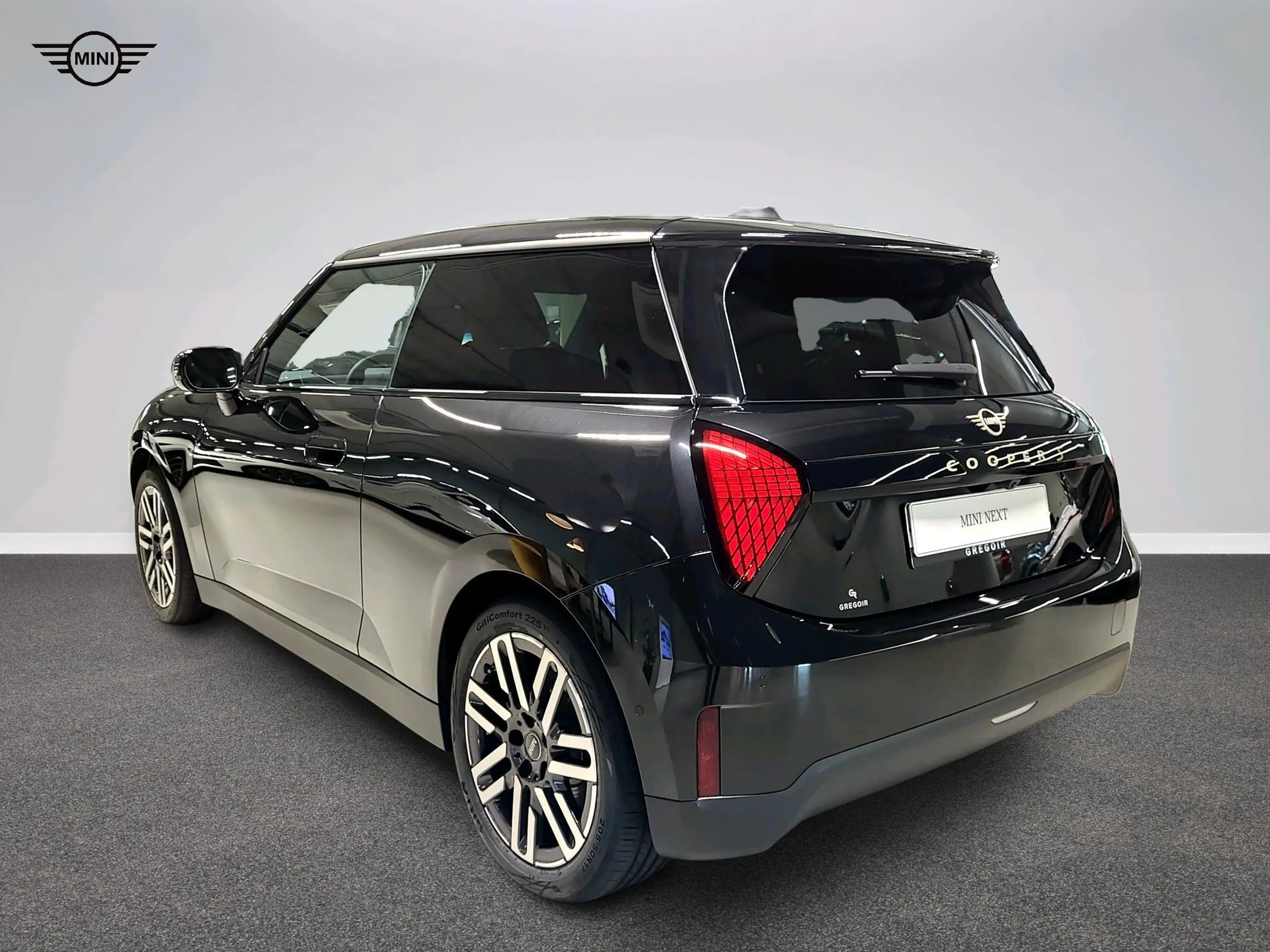 MINI Cooper SE Classic Trim — photo 5
