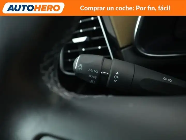 DS 7 Crossback 2020, foto 33