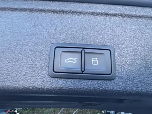 Audi A4 view 23