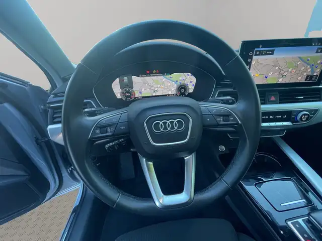 Audi A4 view 12