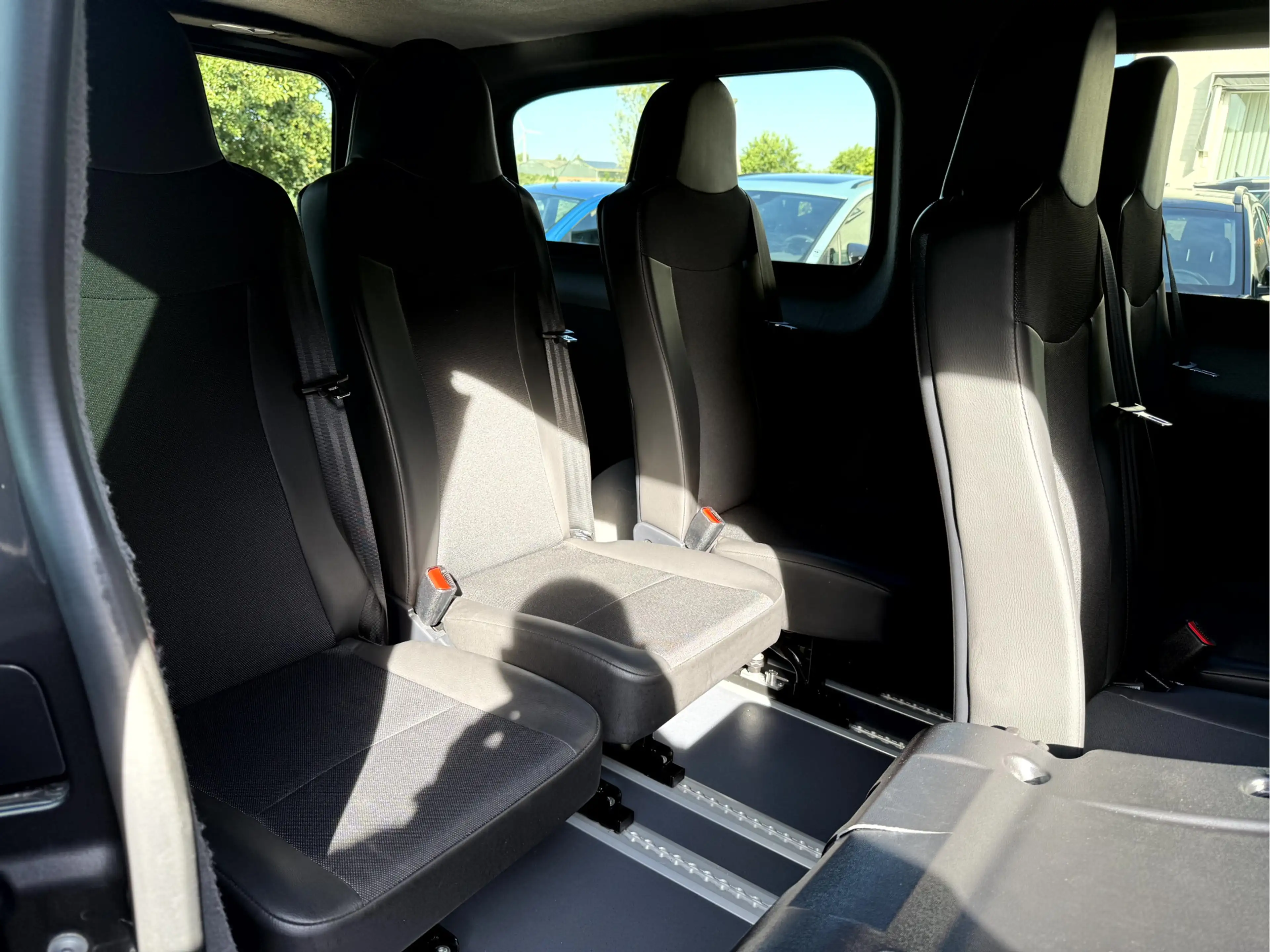 Peugeot e-Expert 75 kWh Standard incl.BTW, SOH 93.6%, 9-Persoons, s — photo 7