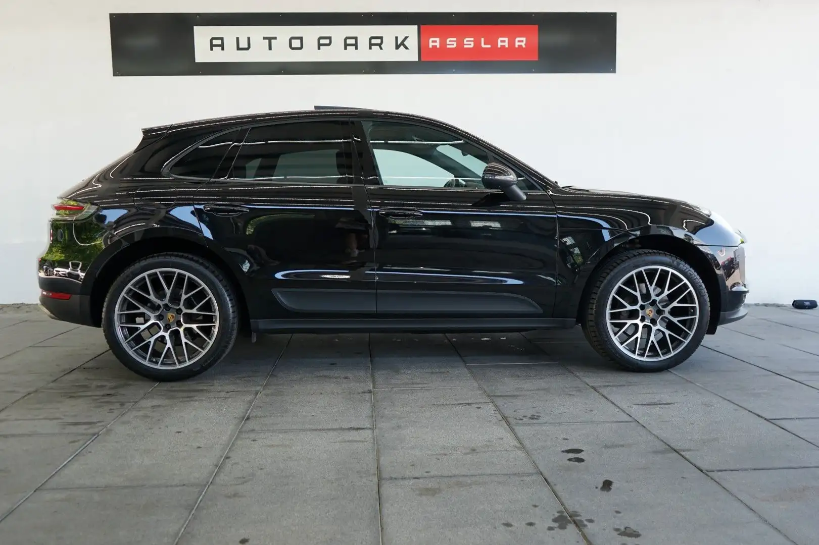 Porsche Macan 2.0/PANO/LUFT/BOSE/R-CAM/SITZKLIMA/ACC/14W Schwarz - 2