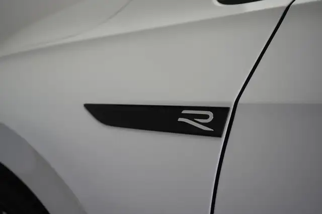 Volkswagen Golf view 22