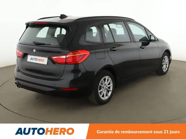 BMW 2 Series view 6