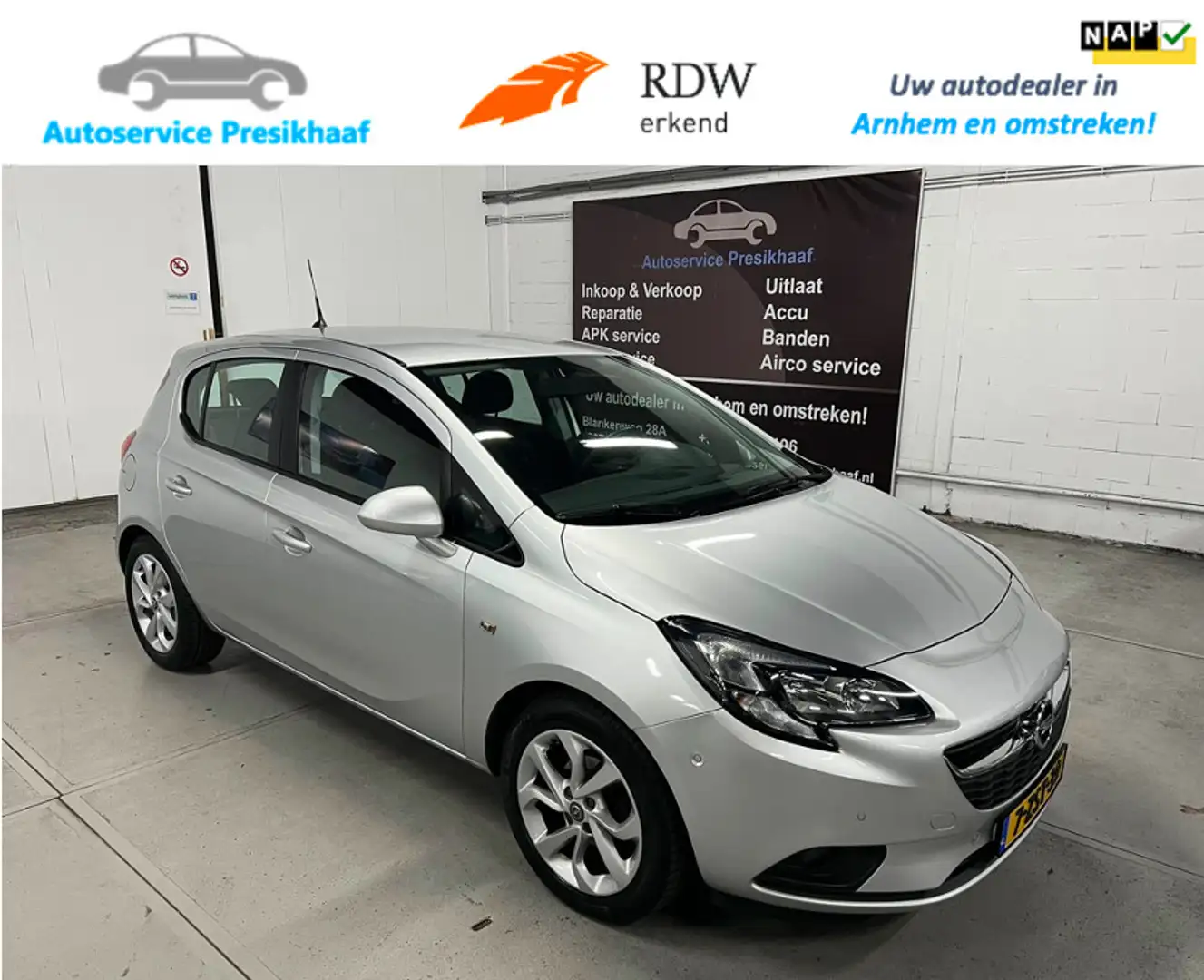 Opel Corsa 1.4 Edition Automaat NAP / CAMERA / LM VELGEN Grau - 1
