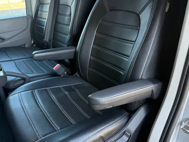 Volkswagen Crafter view 26