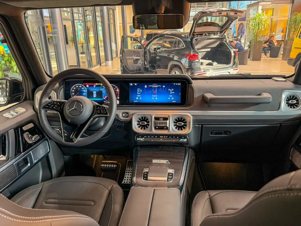 Mercedes-Benz G 450 G 450 d PROFESSIONAL OLIV Night adaptive Dämpfer 13