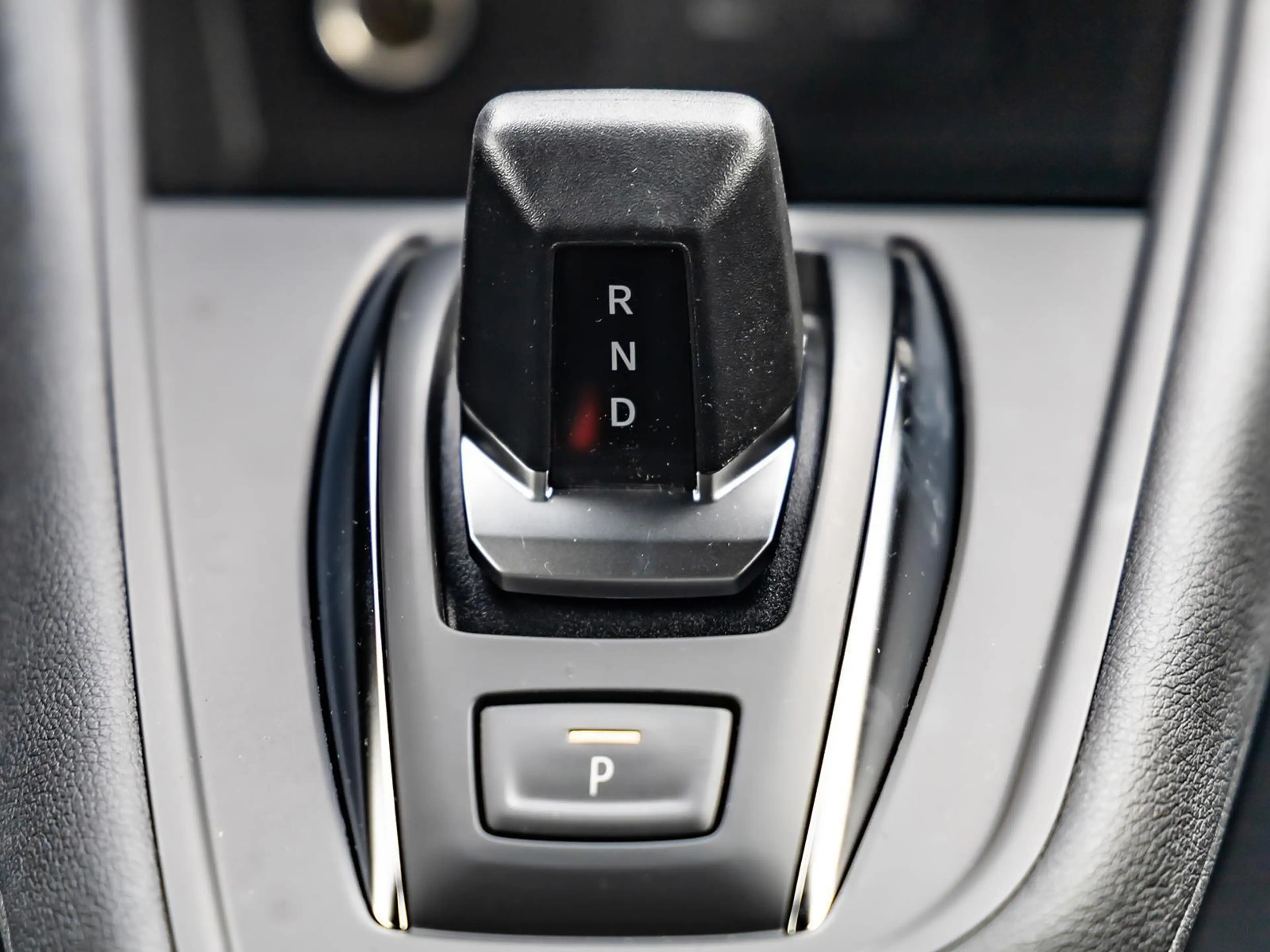 Renault Symbioz Techno Mild Hybrid 140 EDC NAVI SHZ PDC — photo 11