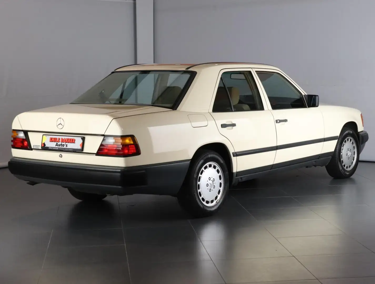 Mercedes-Benz 280 200-280 230 E 65.000km! Gelb - 2
