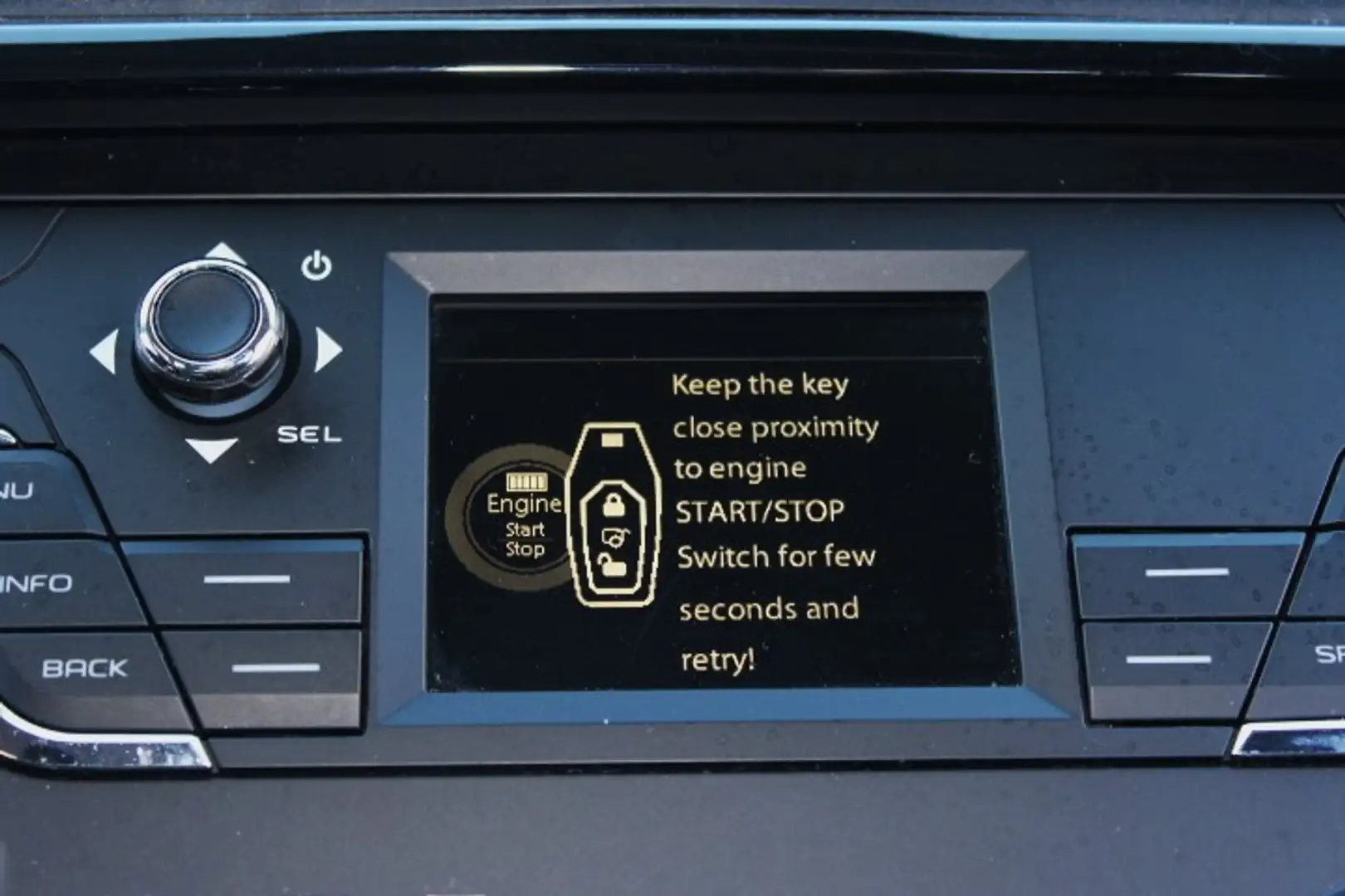 Mahindra KUV100 1.2 K8 bifuel IBRIDA B\GPL SUV 57.000KM COME NUOVO Silber - 2