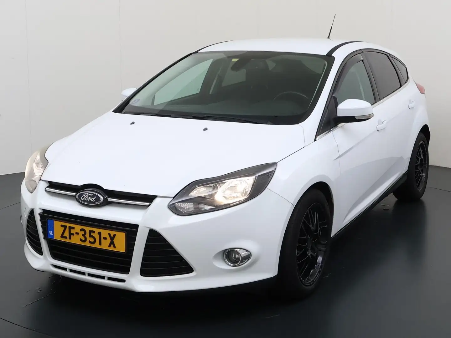 Ford Focus 1.6 EcoBoost First Edition Wit - 1