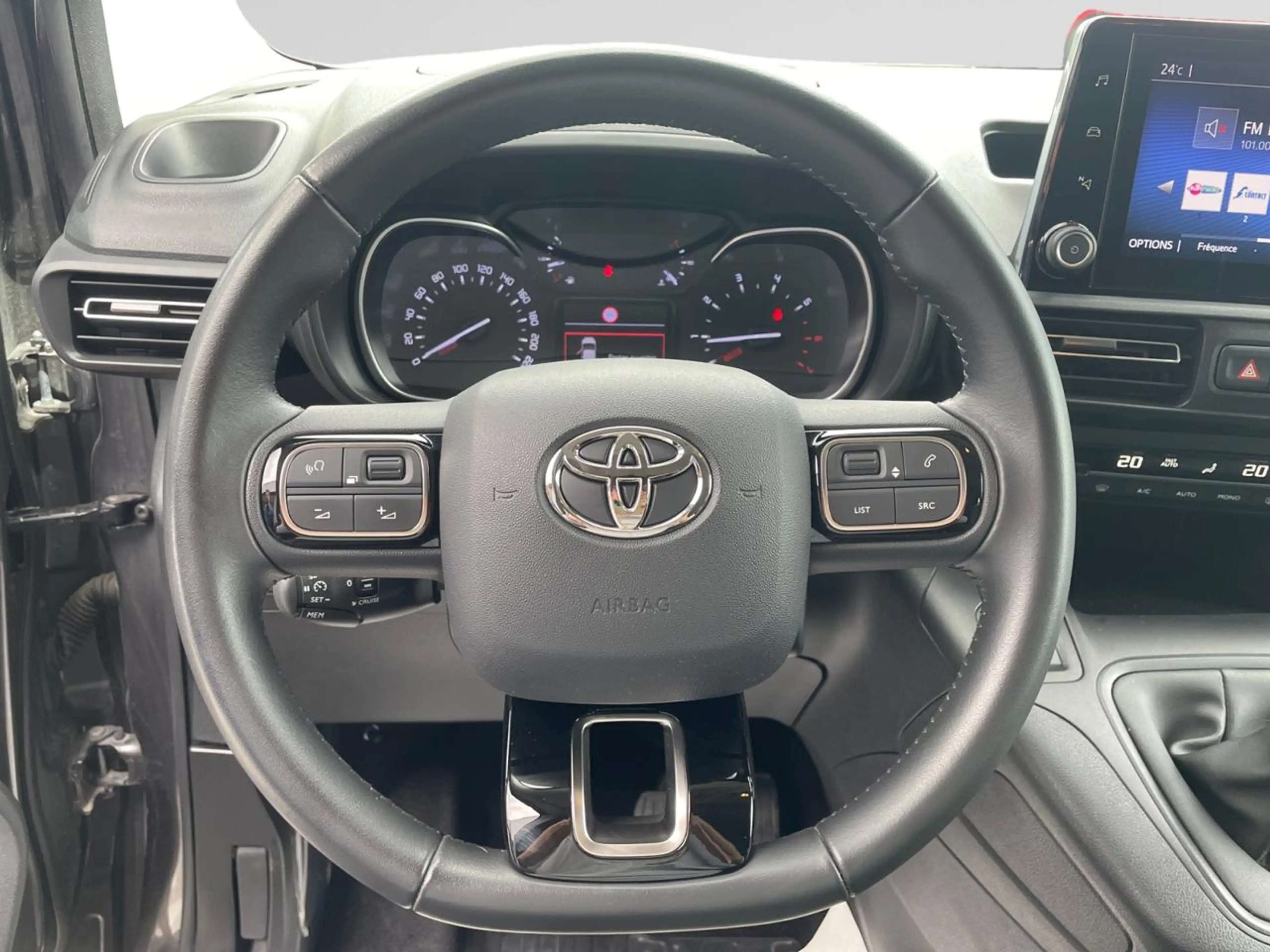 Toyota Proace City — photo 12