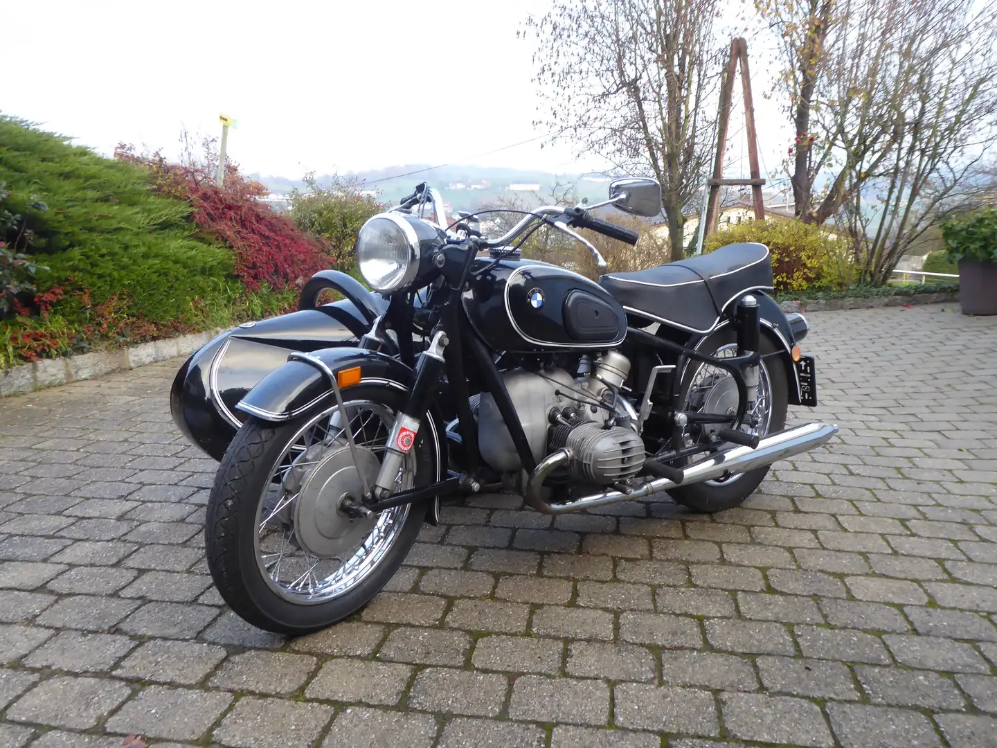 BMW R 60 BMW R 60 mit Rekord-Beiwagen Negru - 2