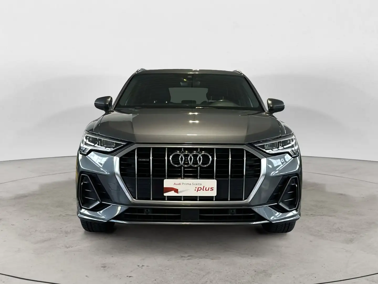 Audi Q3 Q3 40 TDI quattro S tronic S line edition Grau - 2