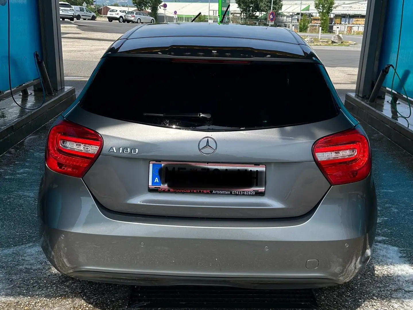 Mercedes-Benz 180 245 G/124GQ2/OZAAB501 Šedá - 2