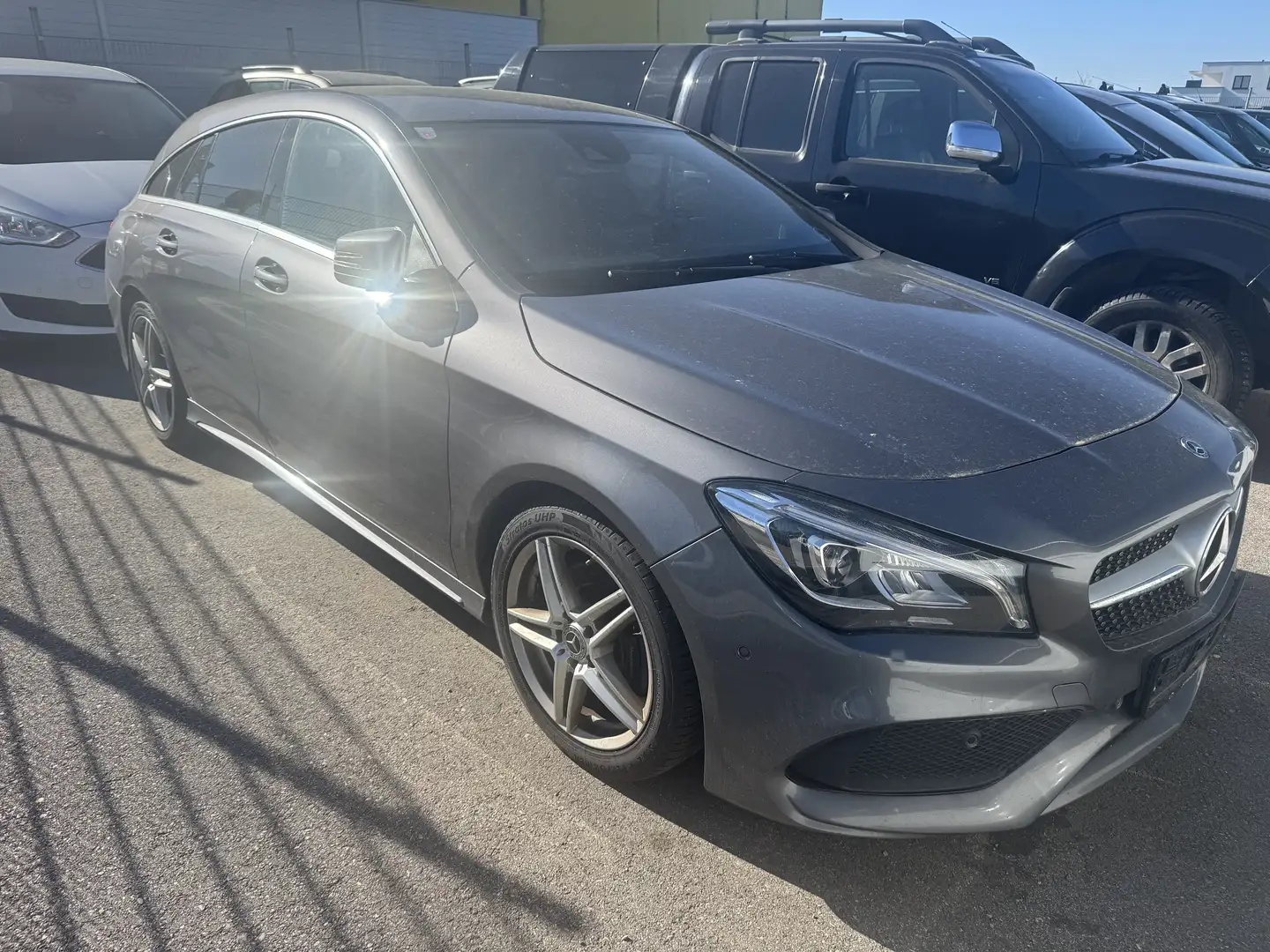 Mercedes-Benz CLA 220 CLA 220 CDI / d (117.903) Grau - 1