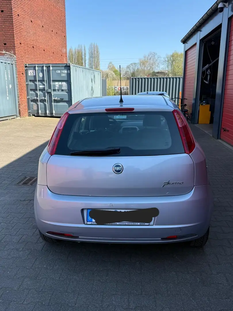 Fiat Grande Punto 1.2 8V Active Grau - 2