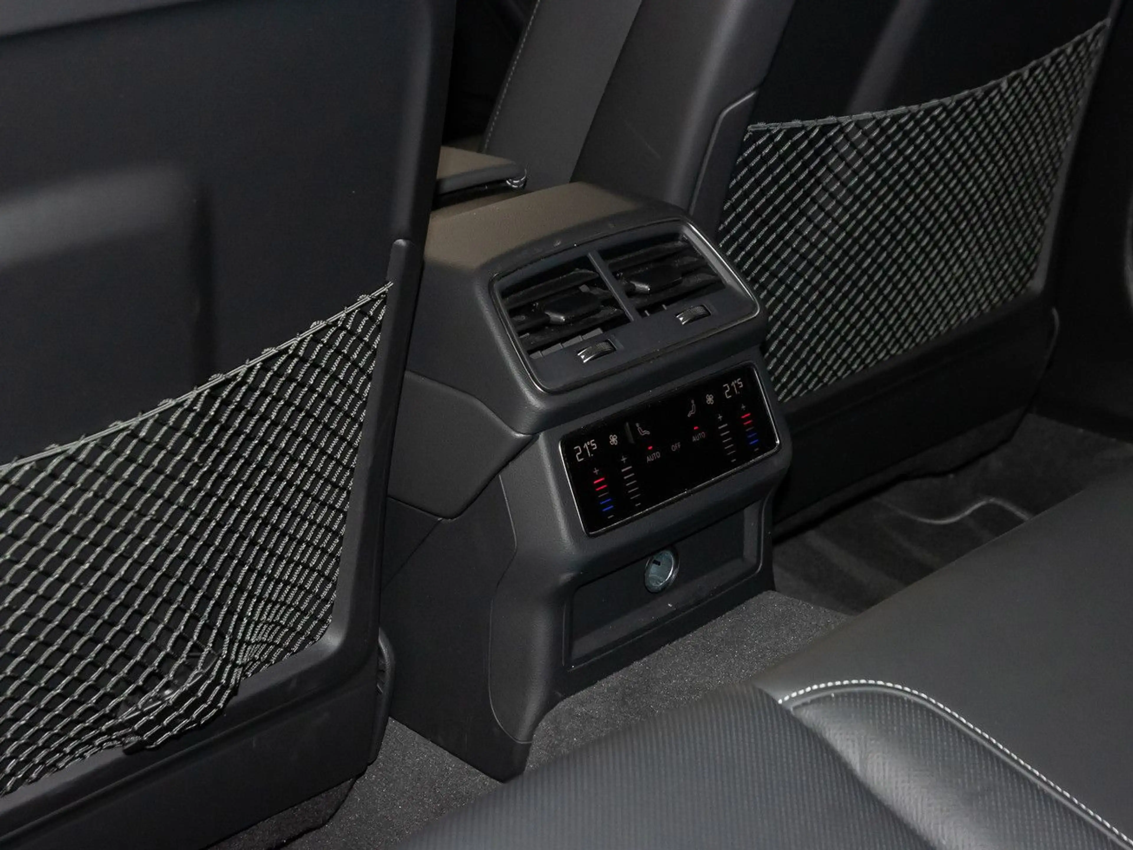 Audi S6 3.0 TDI Head Up Matrix LED Pano 360° — photo 13