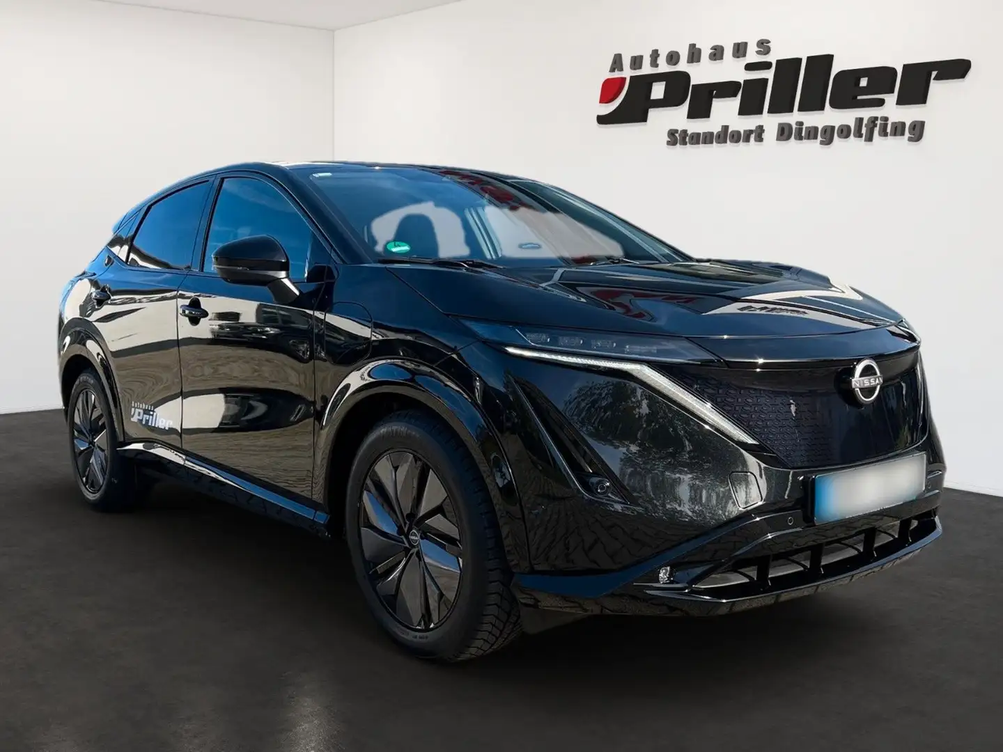 Nissan Ariya 87kWh e-4ORCE Evolve Pack ACC/Bose/Head-Up crna - 2