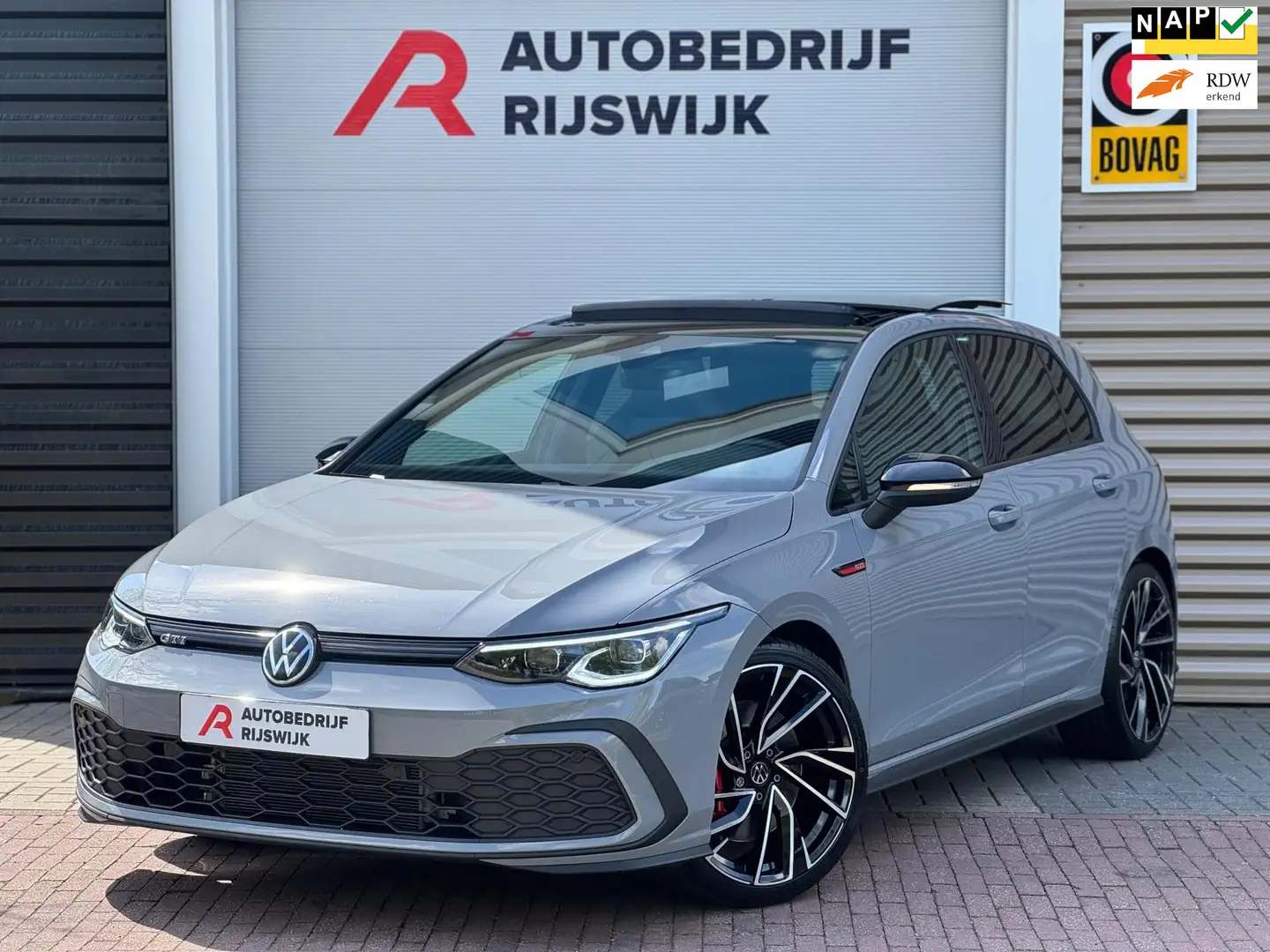 Volkswagen Golf GTI 2.0 TSI Memory/Pano/Matrix/H&K Grijs - 1