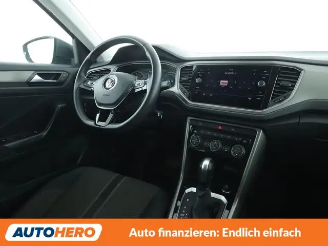 Volkswagen T-Roc view 13