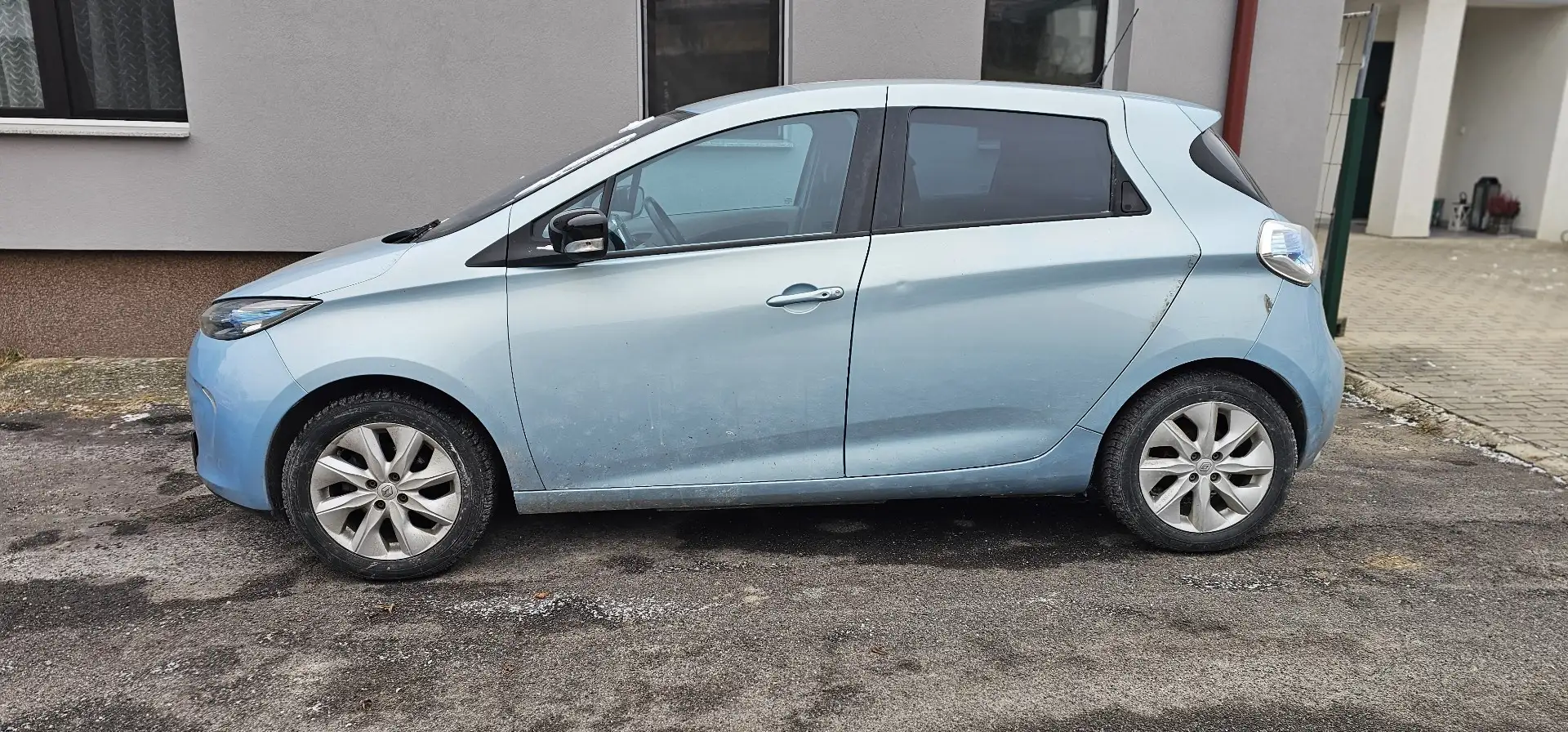 Renault ZOE Q210 22kWh Eigenbatterie also keine Miete - 2