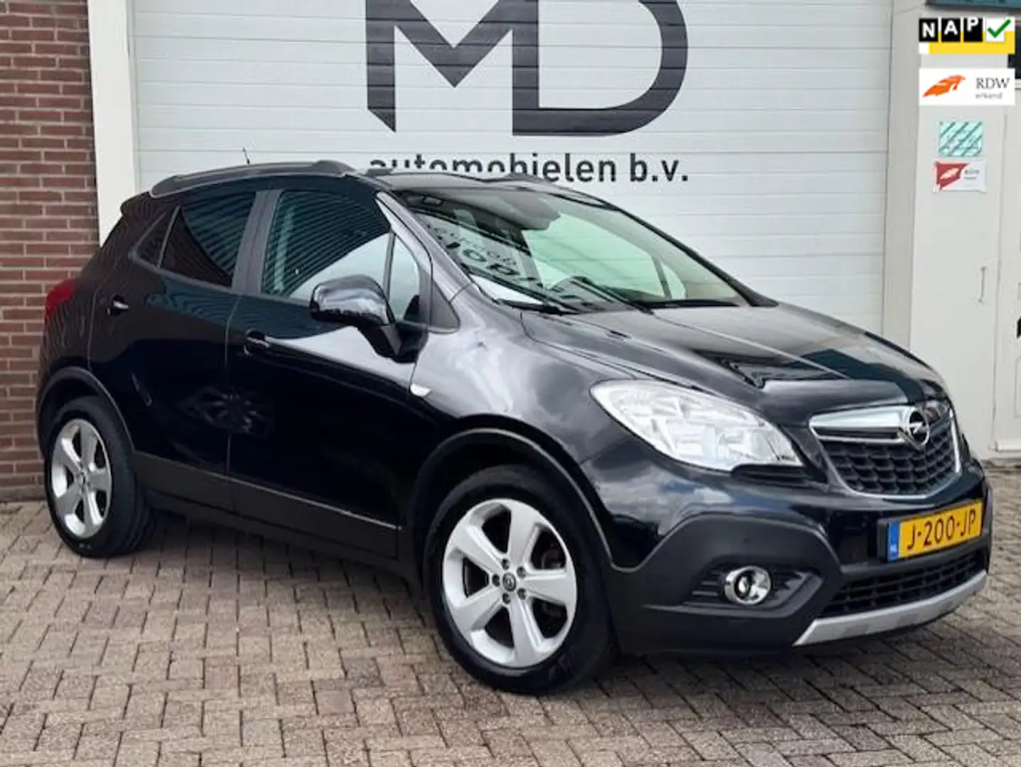 Opel Mokka 1.6 Cosmo - Perfect onderhouden - Trekhaak - Navi Zwart - 1