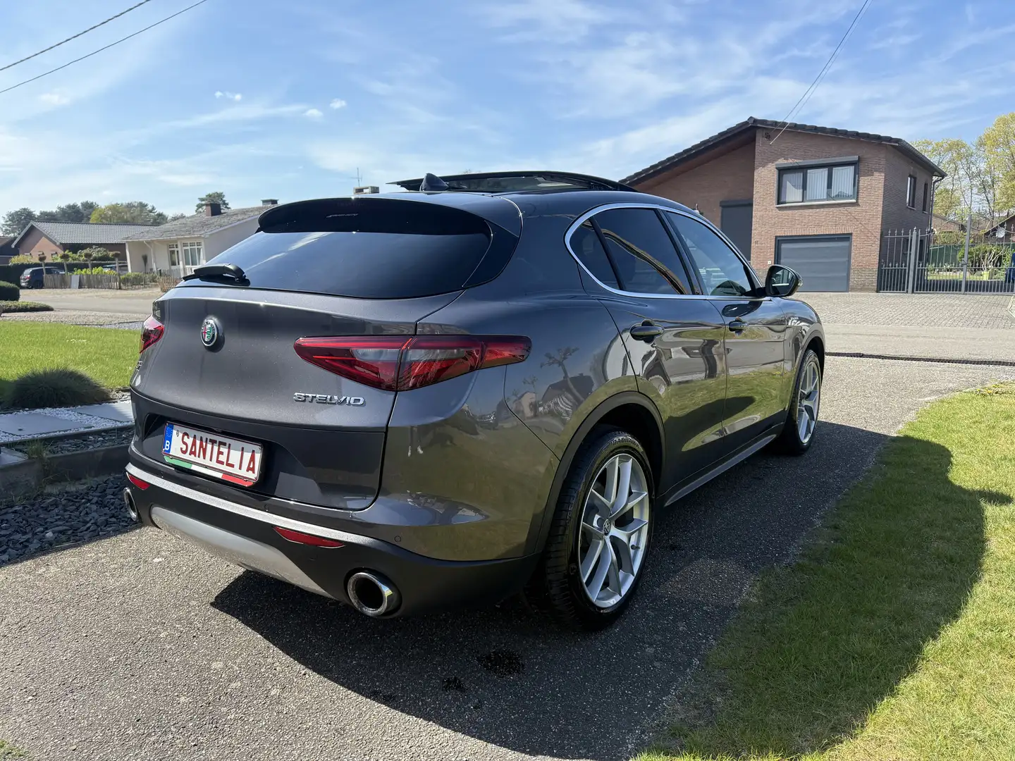 Alfa Romeo Stelvio 2.0 Turbo 16V AT8-Q4 First Edition - 2
