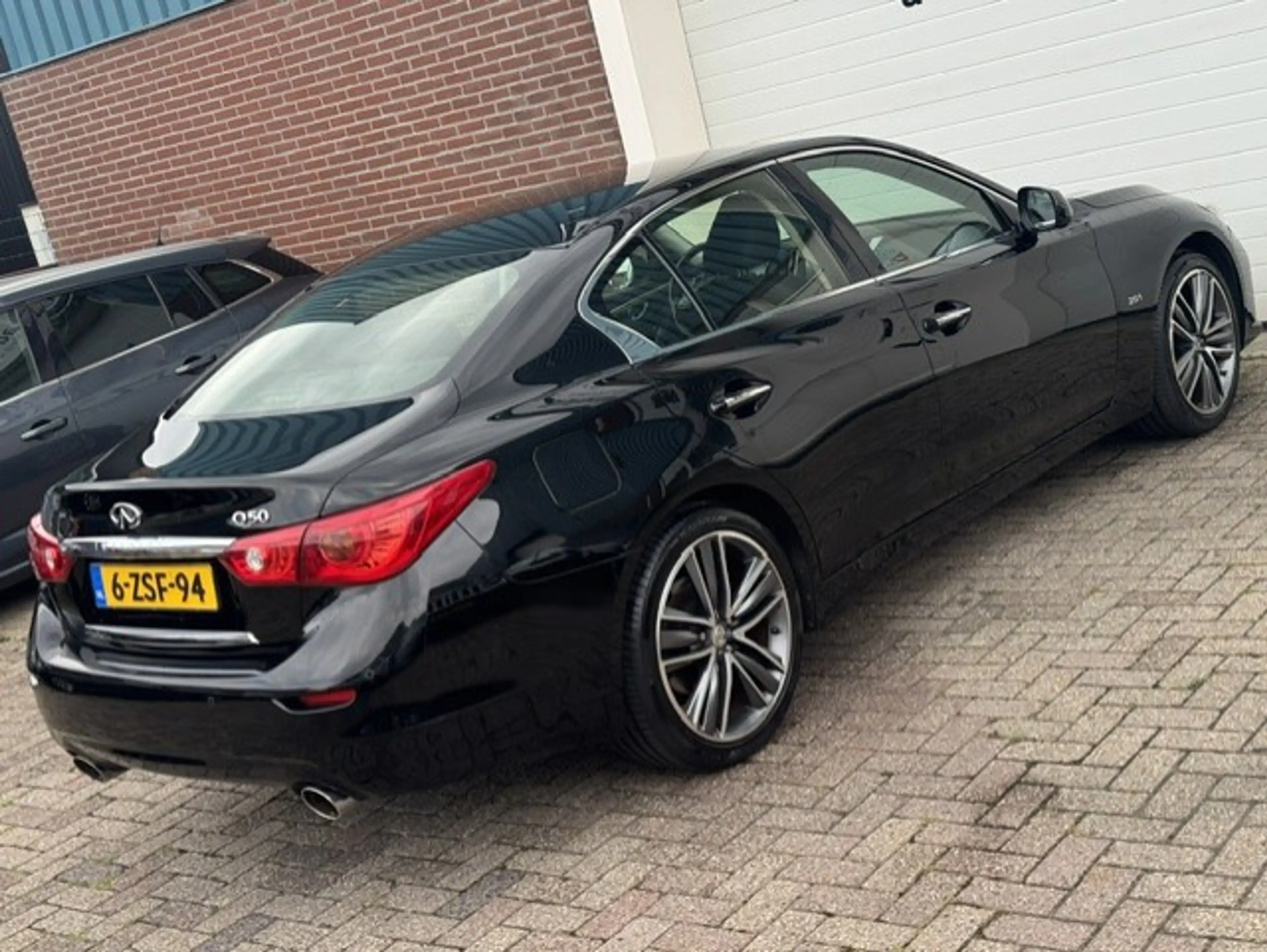 Infiniti Q50 2.0t Performance - Dealer onderhouden - 360° — photo 7