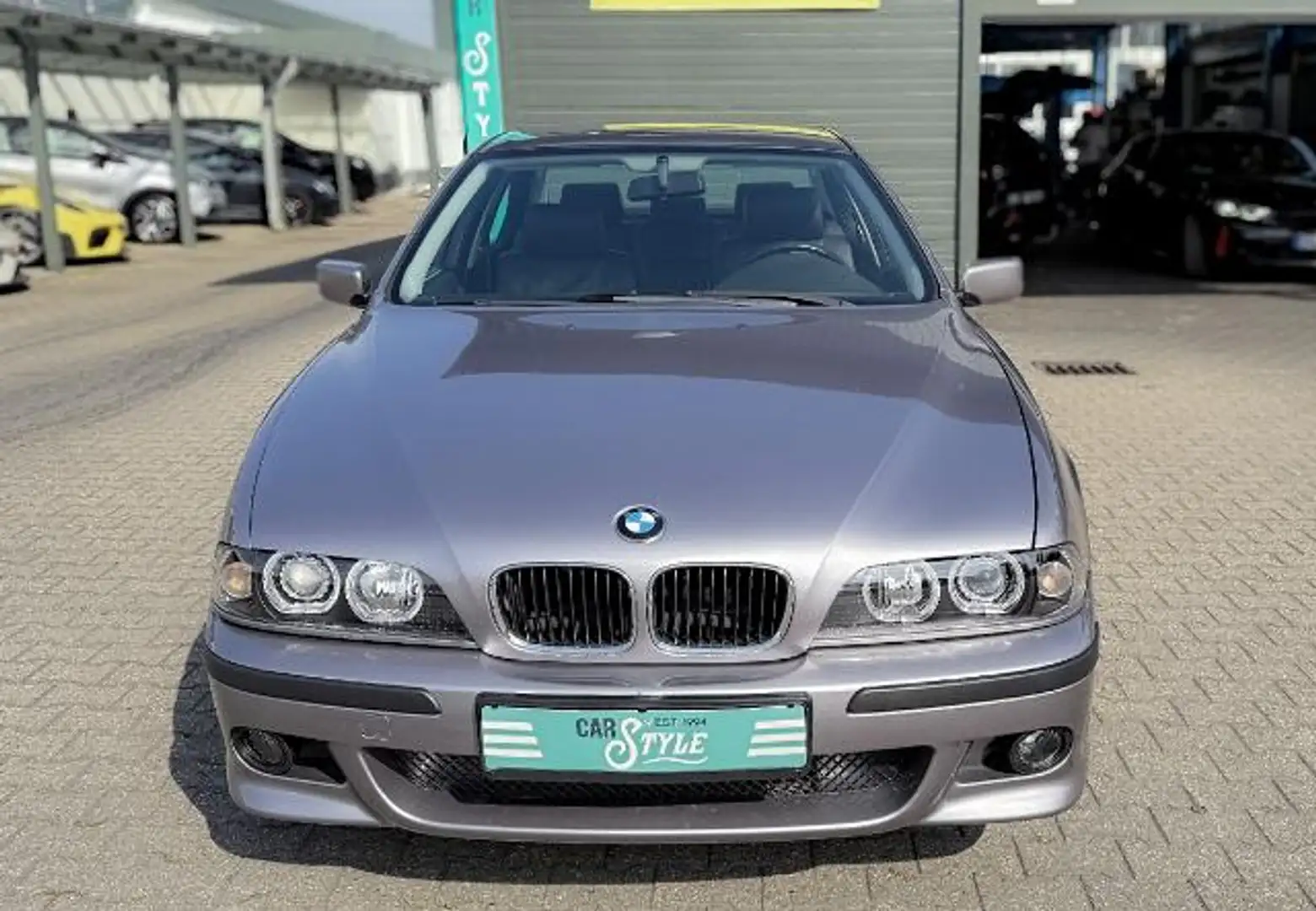 BMW 528 i E39 XENON M PAKET STOßSTANGE SHZ KLIMA Silber - 2