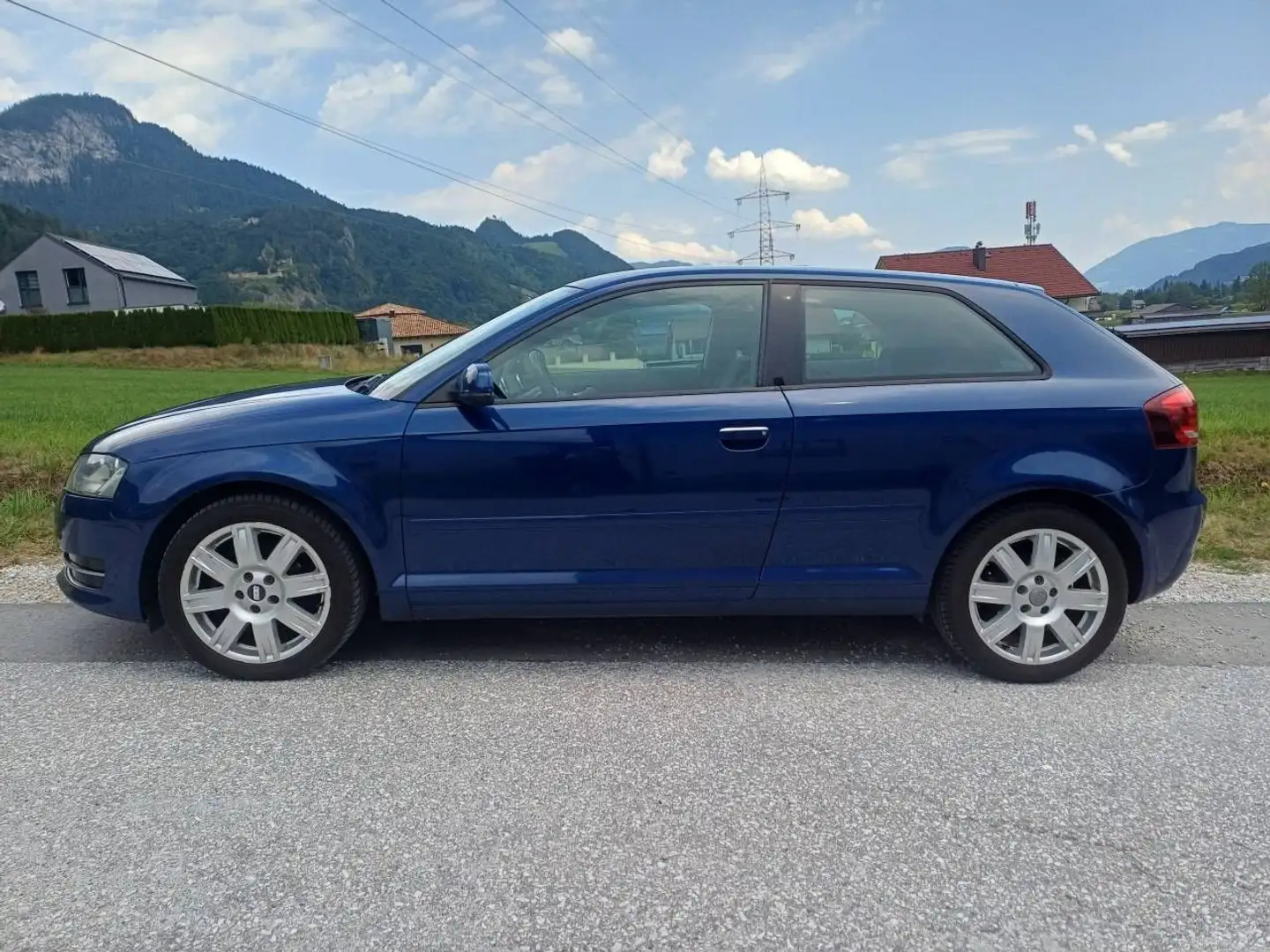 Audi A3 A3 Attraction 1,6 TDI Attraction Blau - 2