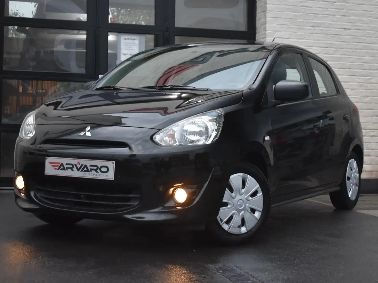 Mitsubishi Space Star 1.0i Clear Tec / PDC / Airco / Garantie Noir - 2