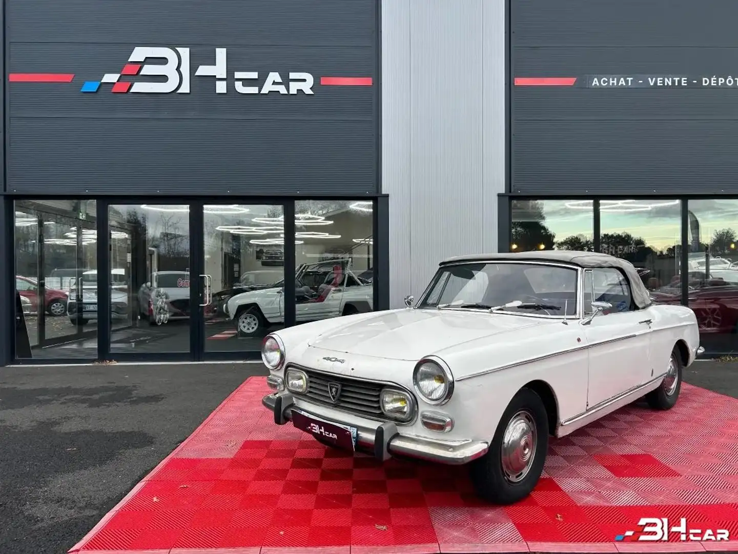 Peugeot 404 CABRIOLET - 1