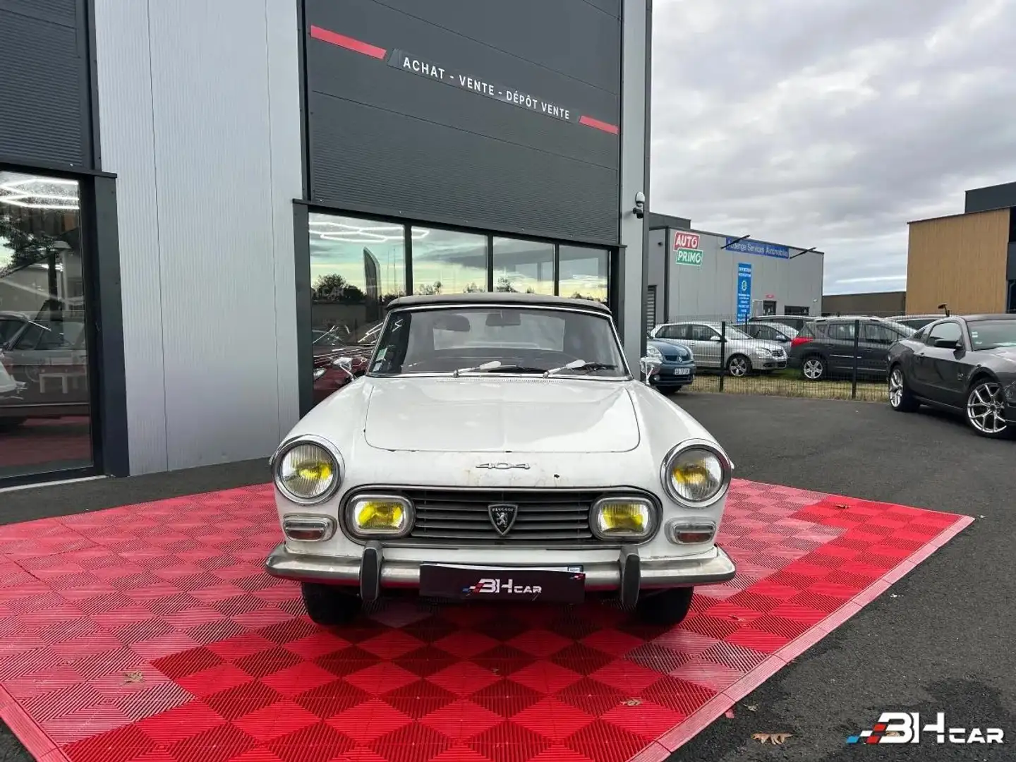 Peugeot 404 CABRIOLET - 2