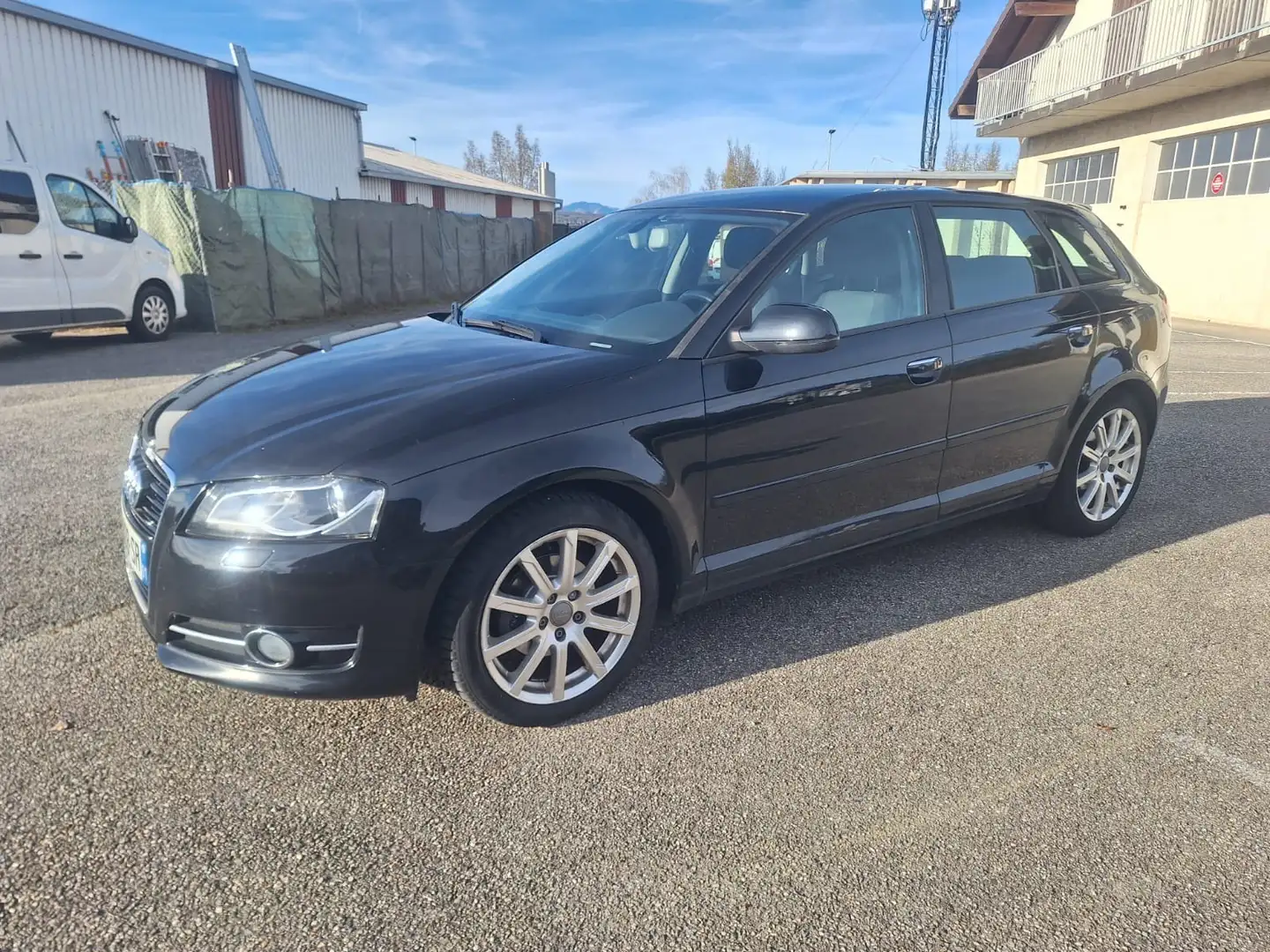 Audi A3 Sportback 1.6 TDI 105 DPF Attraction - 1