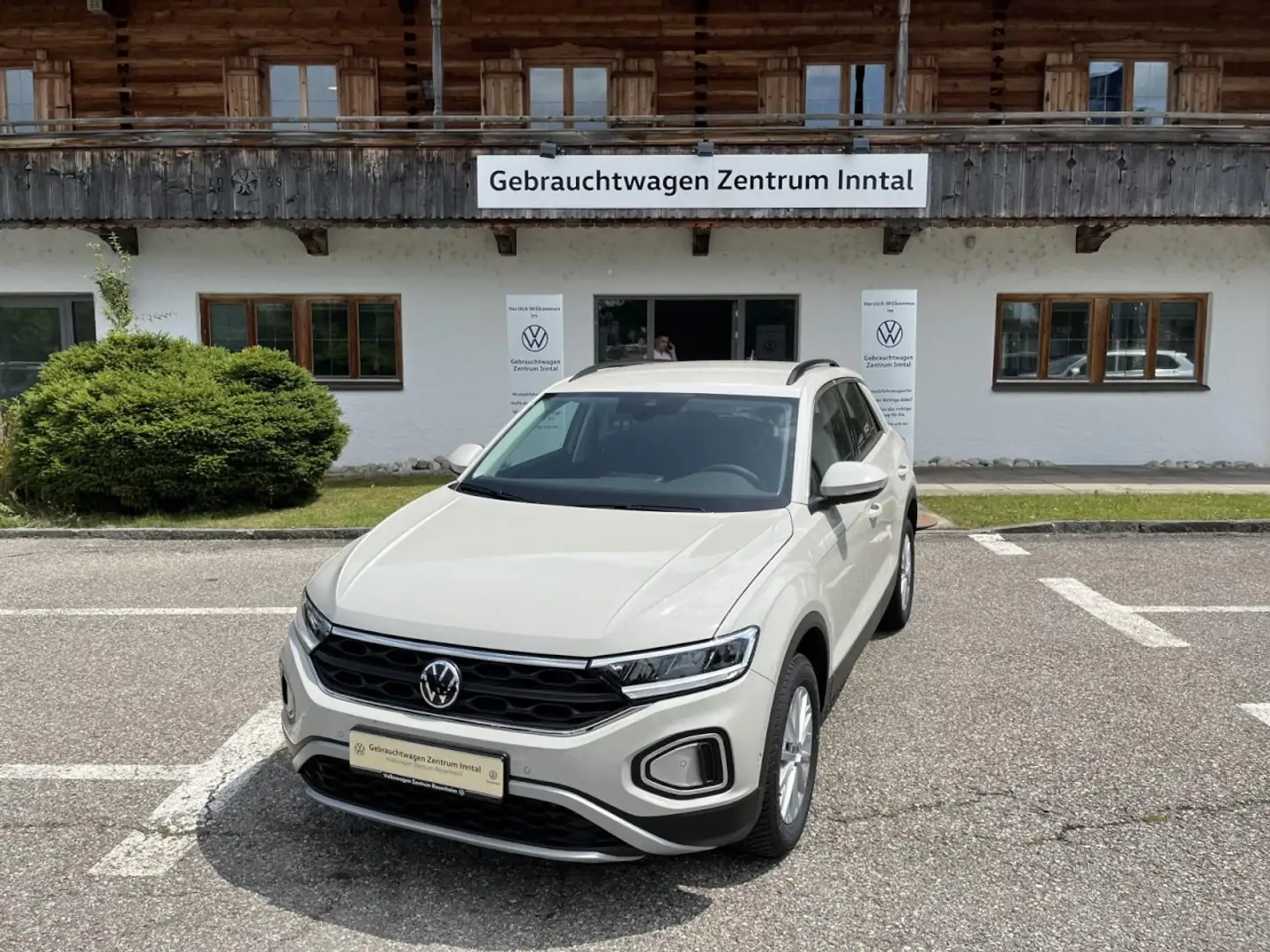 Volkswagen T-Roc 1,0 TSI Life (LED+PDC+Sitzhzg.) Klima Gris - 2