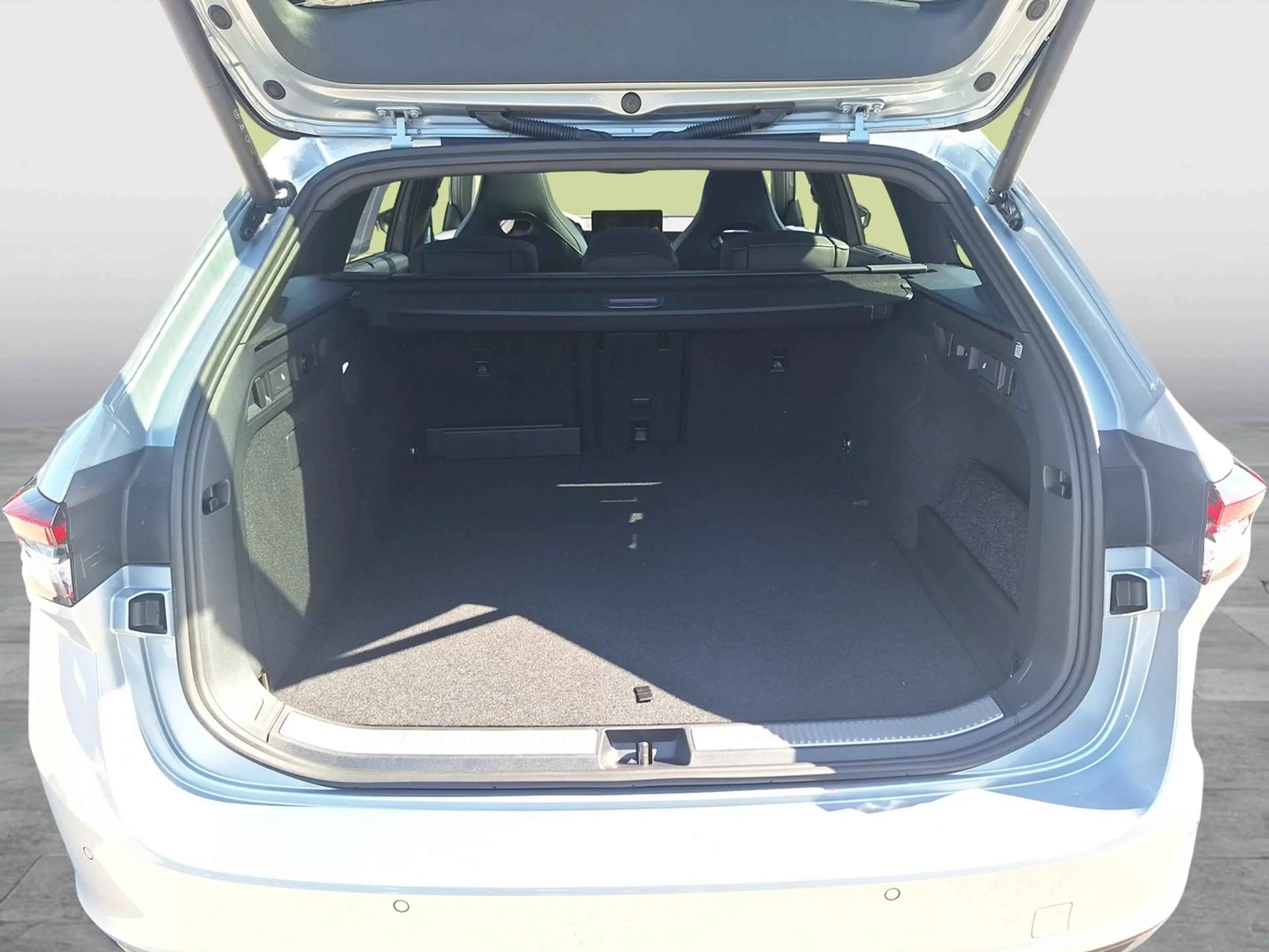 Skoda Superb Sportline iV TSI DSG — photo 13