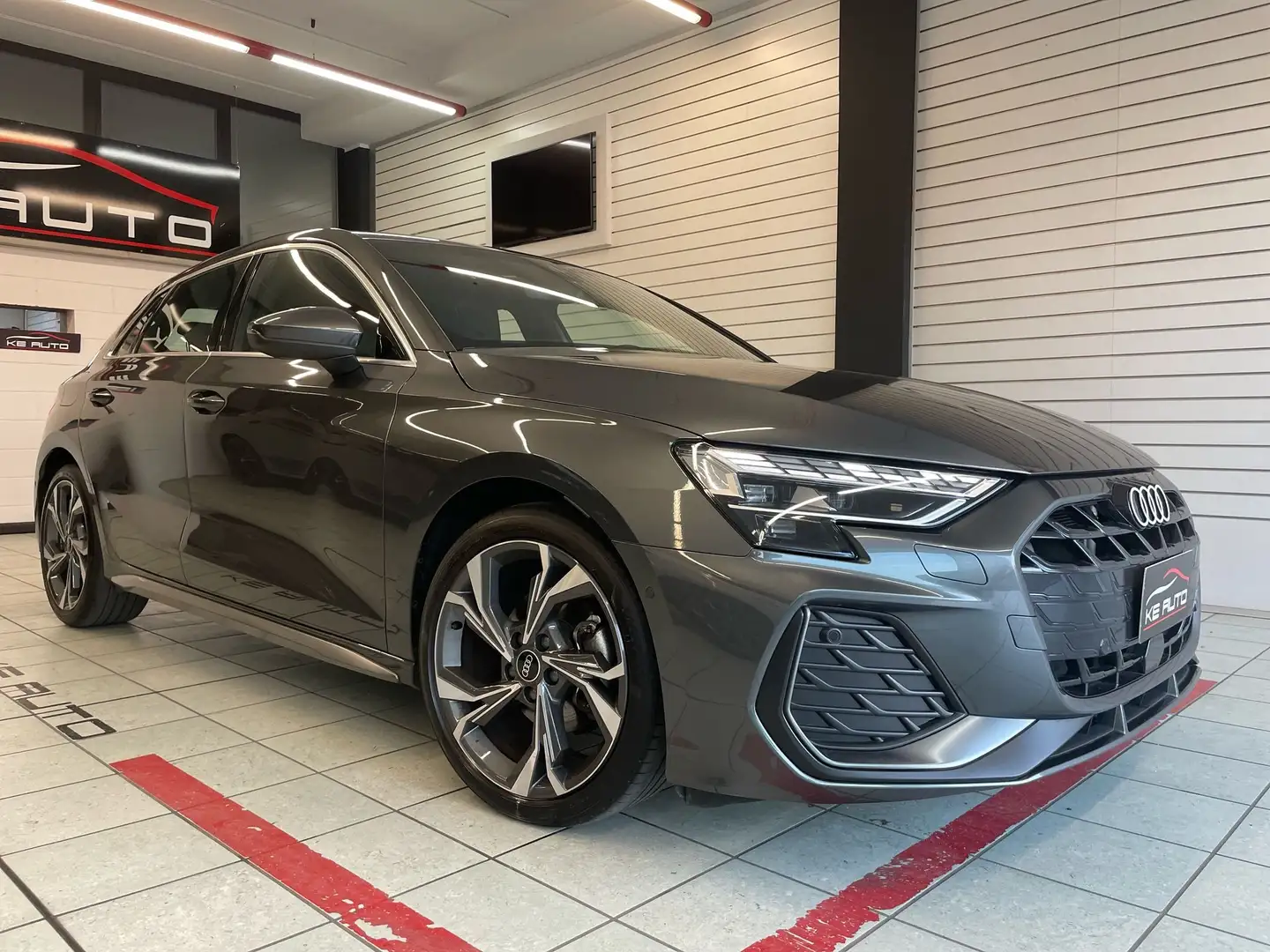 Audi A3 Sportback 35 2.0 tdi S line edition s-tronic Grigio - 2