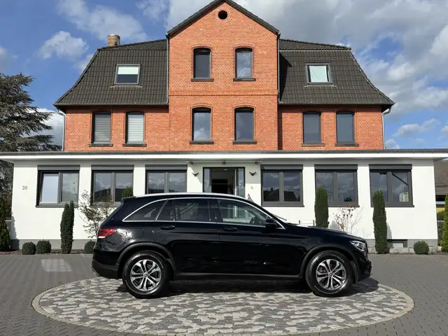 Mercedes-Benz G 200 d 4Matic LED NAVI MBUX SHZ CAM