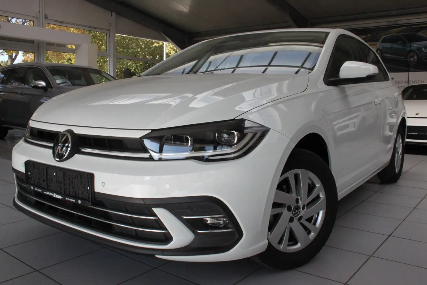 Volkswagen Polo Style/LED/NAVI/PDC/STZHZ/ALU/APP/2ZONEN Blanco - 2