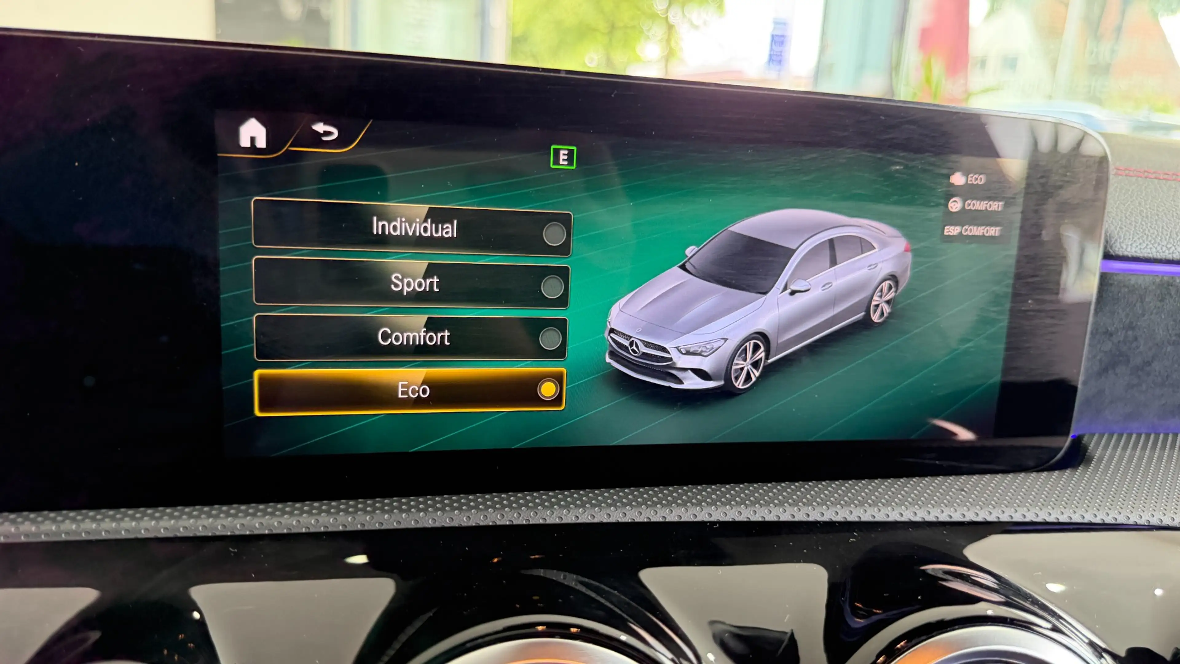 Mercedes-Benz CLA 200 9G AMG-LINE* Kamera-Ambiente — photo 31
